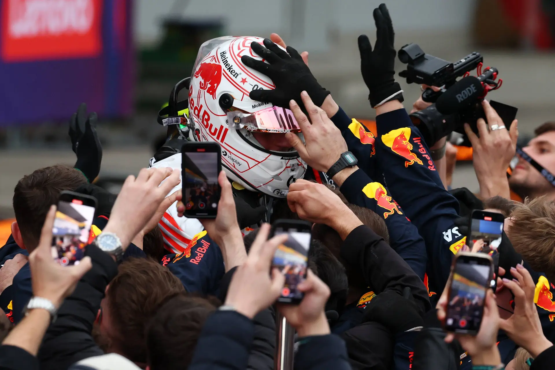 Verstappen verwacht 'zwaar' weekend in Bahrein: 'Dat missen we momenteel'