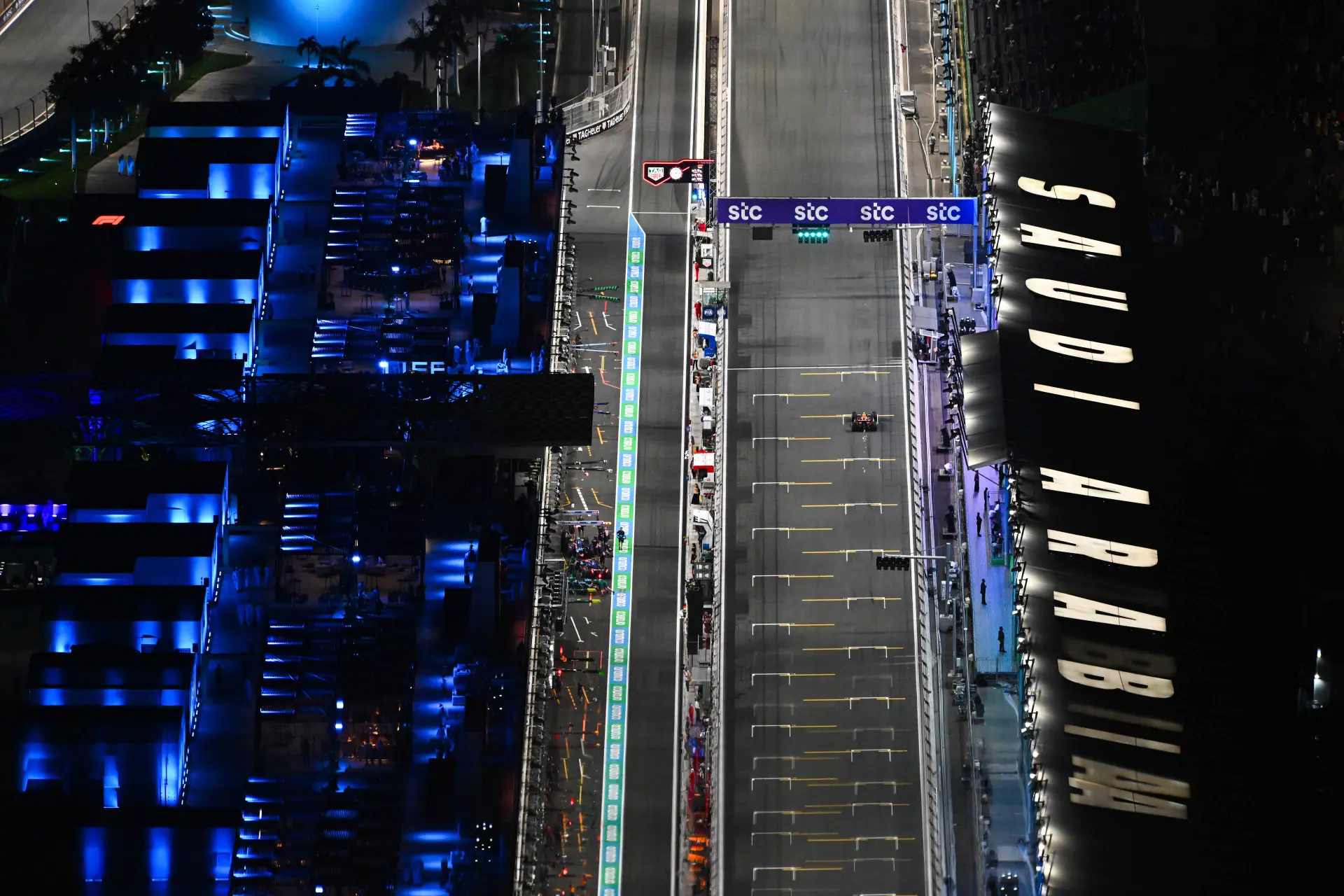 Long runs | Red Bull zet grote stap vooruit, Tsunoda geeft Verstappen een voordeel