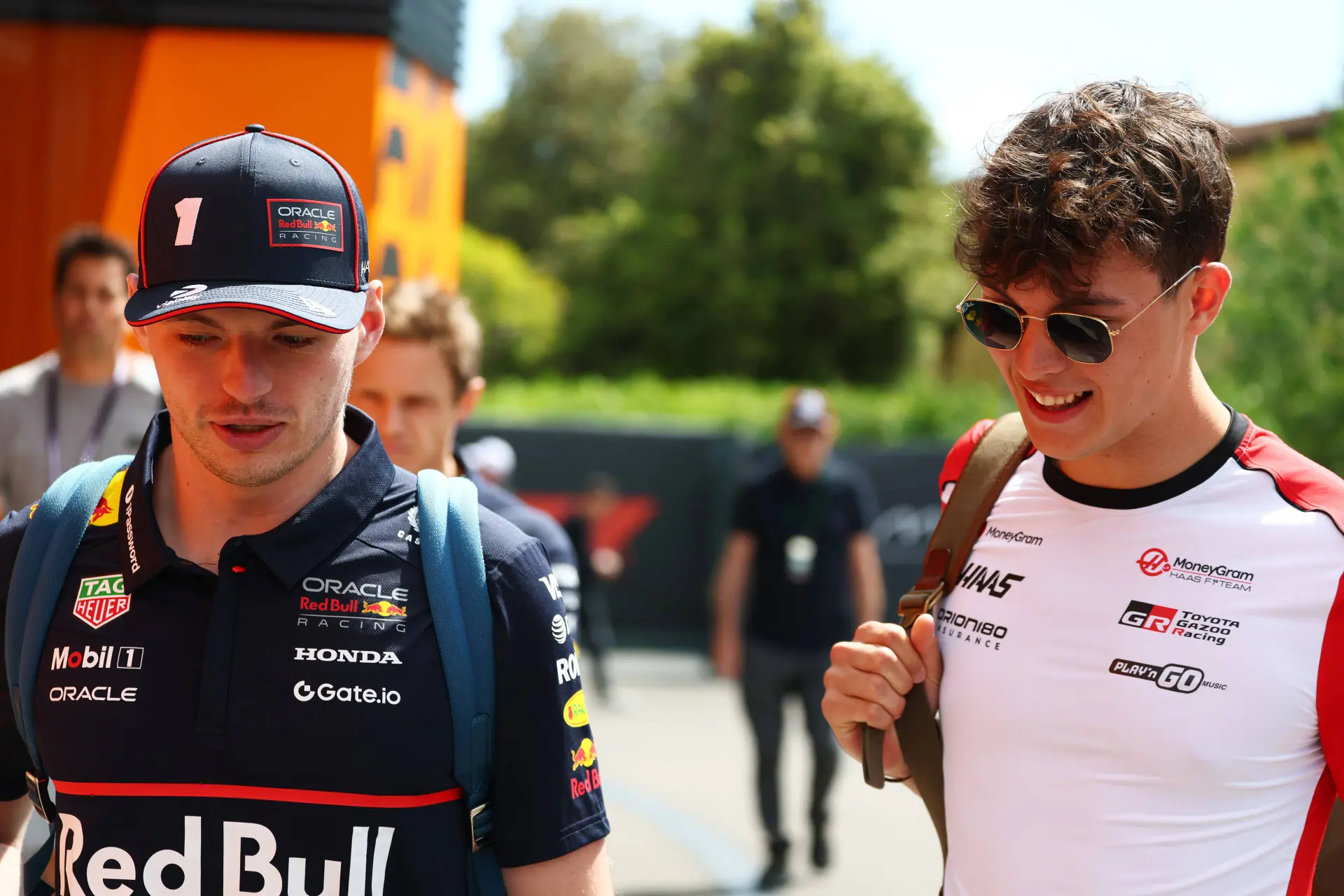 max verstappen red bull racing oliver bearman haas 2025 emilia romagna vrijdag