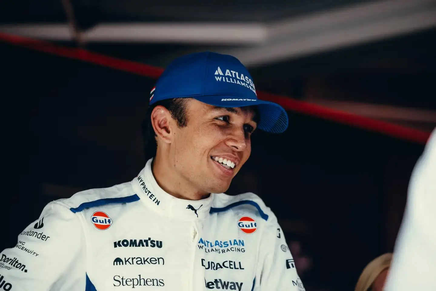 Albon zag wisseling van de wacht bij Red Bull niet aankomen: 'Hij heeft het team opgebouwd'