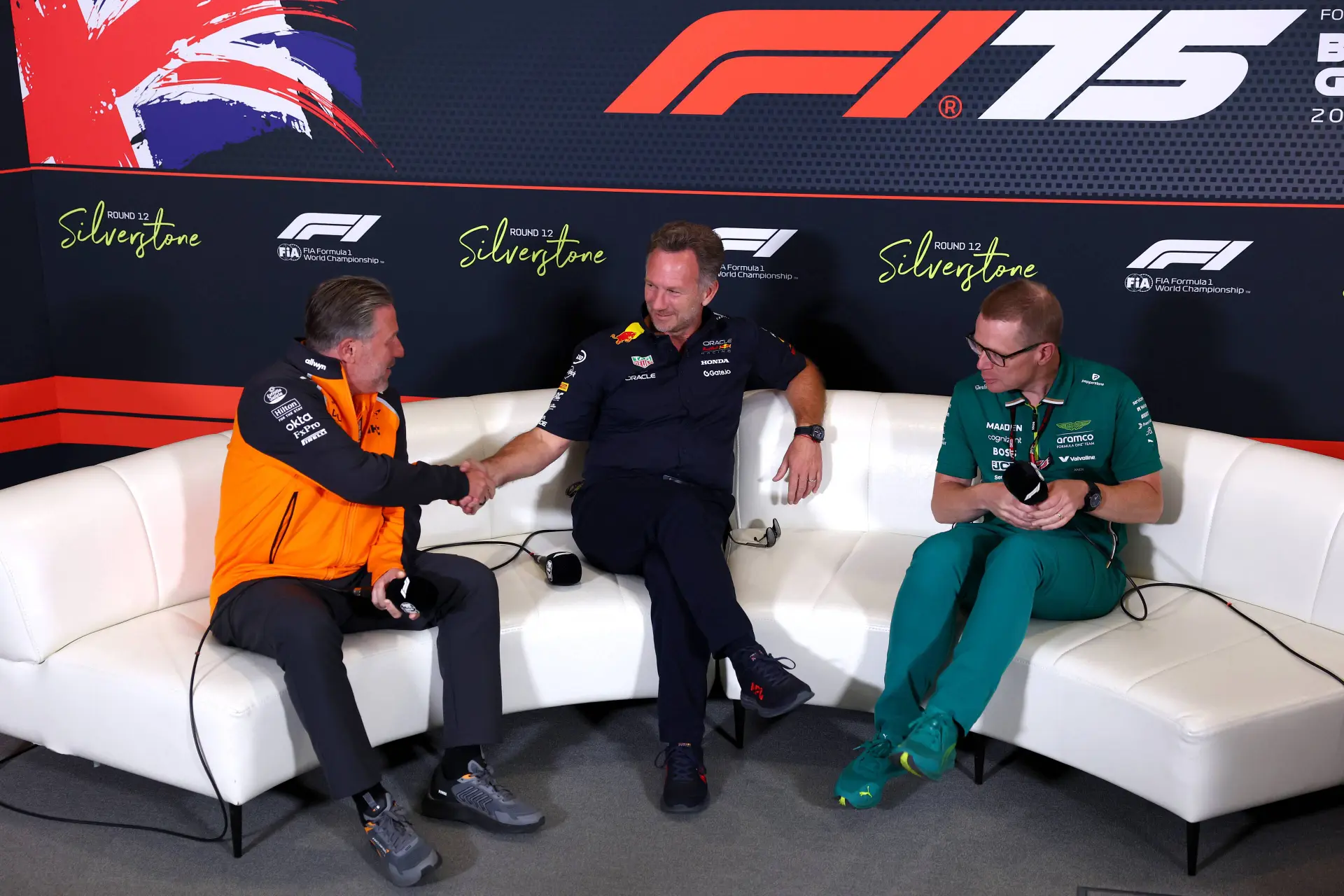 Journalist heeft meer informatie over Horner en Verstappen: 'Er lijkt duidelijkheid te zijn'