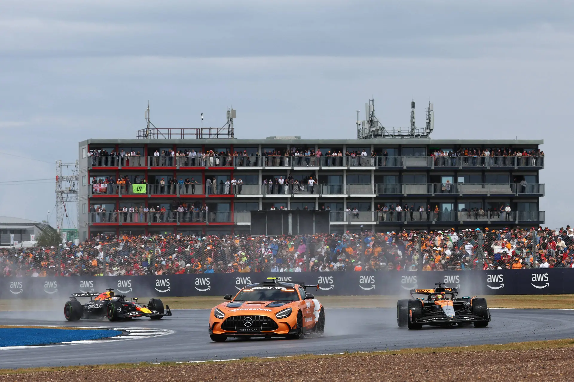 Stella lijkt vingertje naar Verstappen te wijzen: 'Sommigen hebben de neiging om te overdrijven'