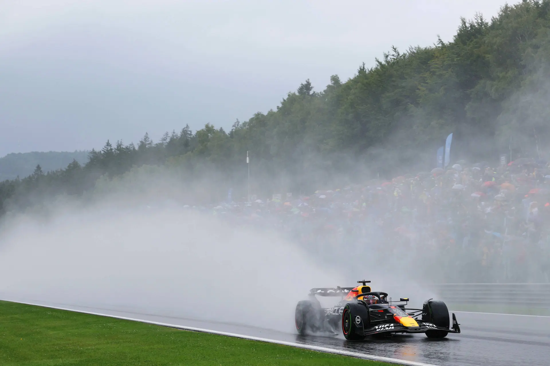 Sportief directeur Red Bull onthult FIA-reactie na het uitstellen van de GP van België