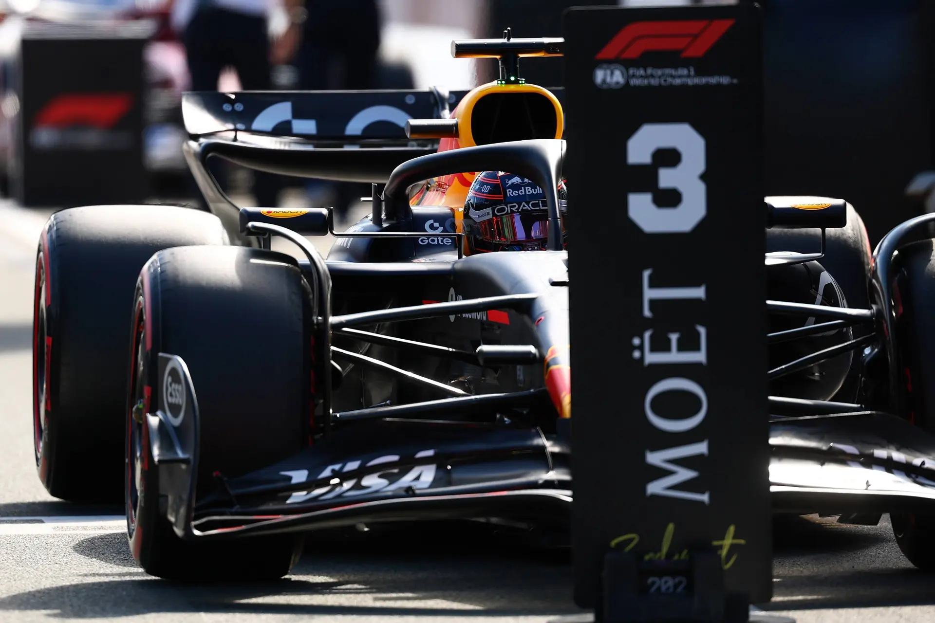 Verstappen met brede lach na doorbraak: 'We hebben heel veel veranderd'