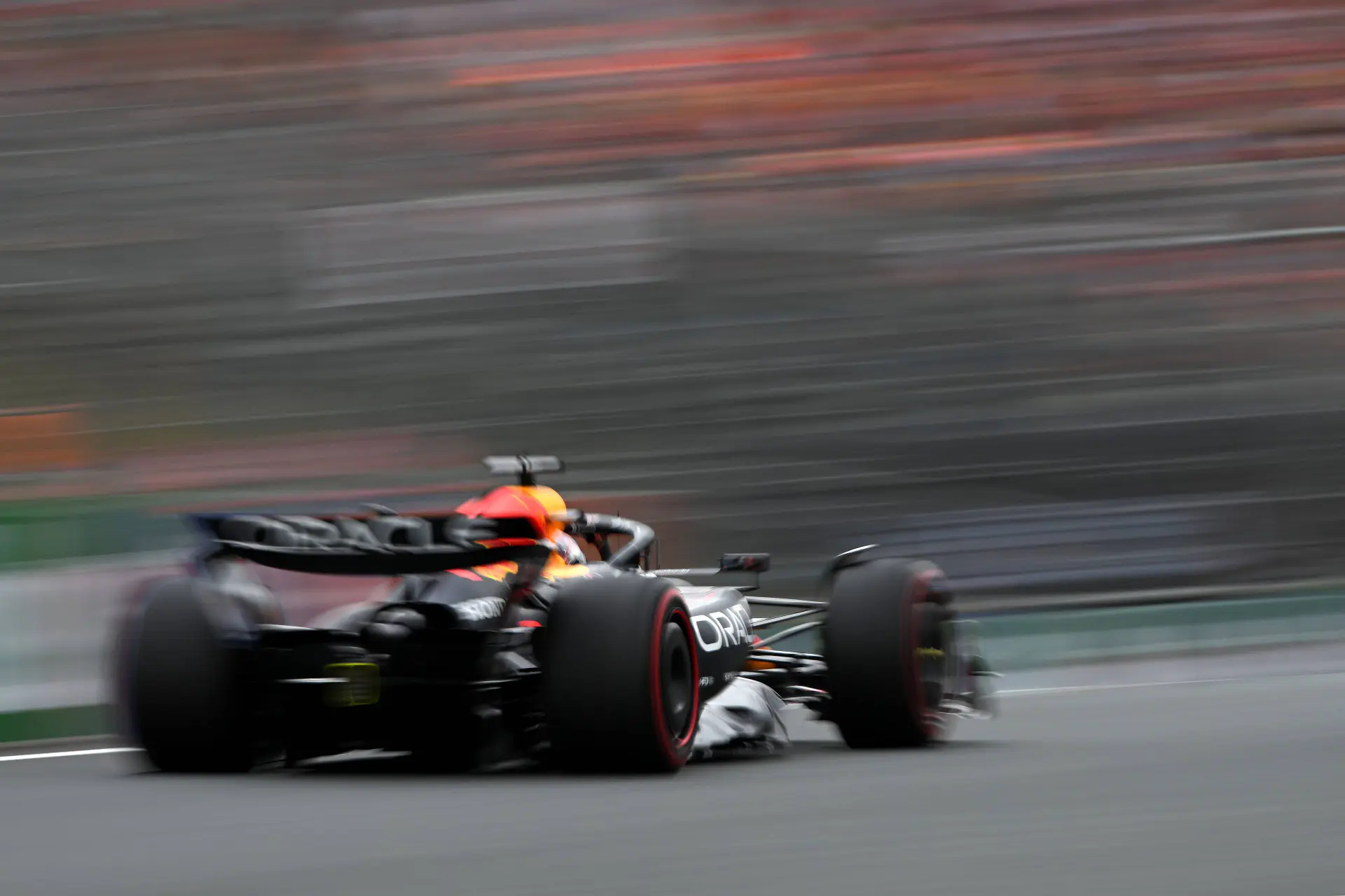 Oud-teambaas genoot van Verstappen in 'levendige' race: 'Een masterclass'