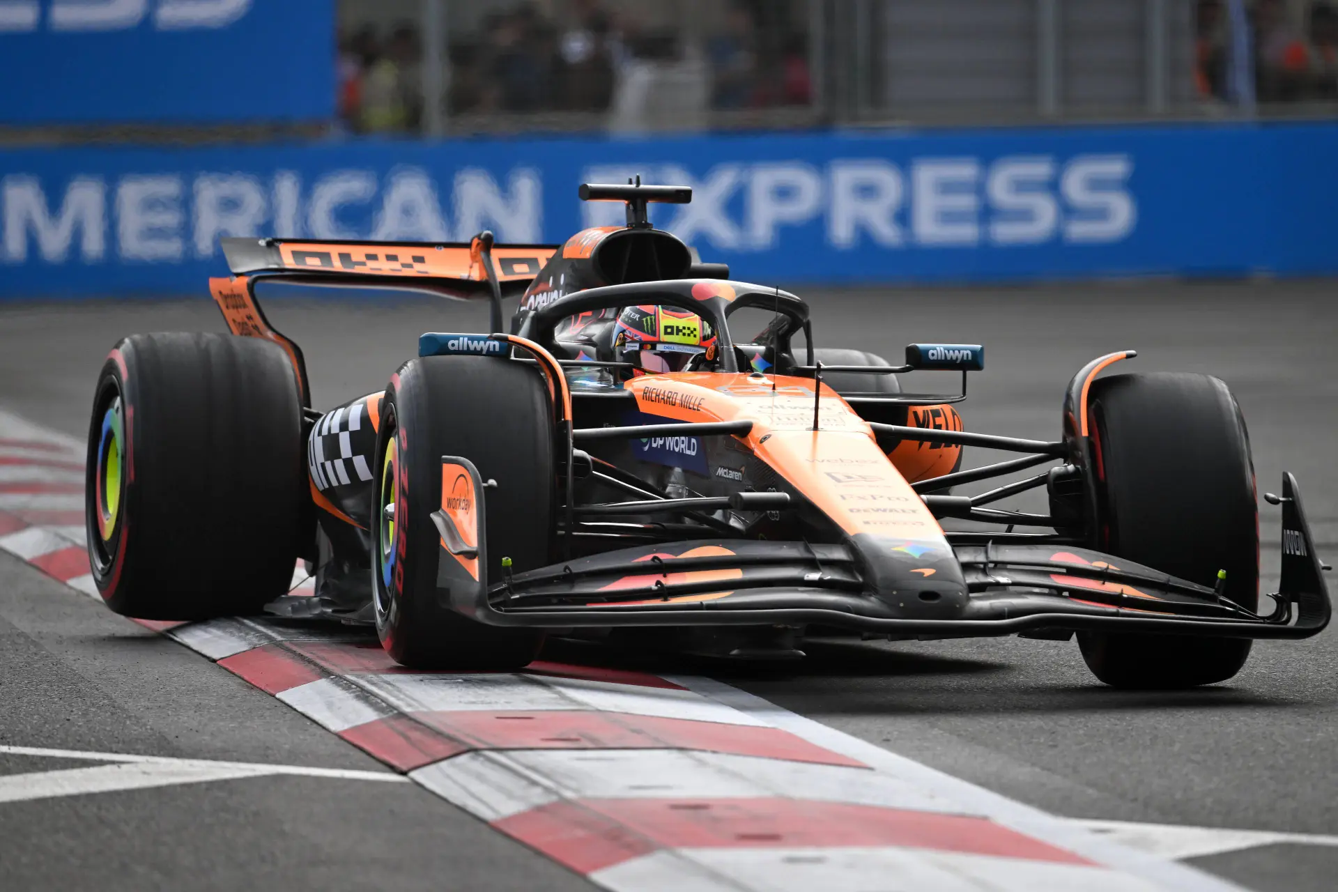 Piastri zoekt schuld bij zichzelf en tast in het duister over racekansen McLaren