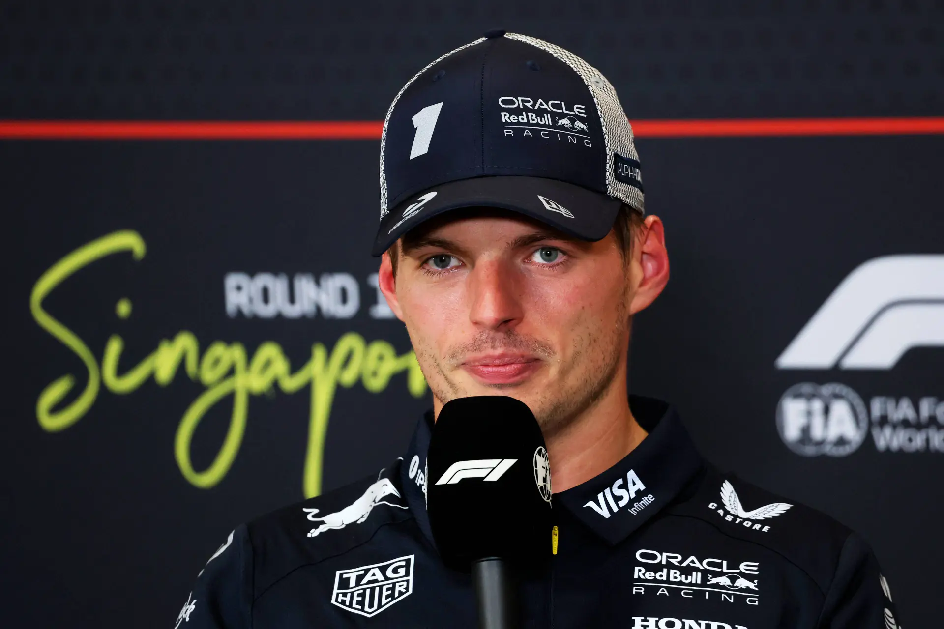 Verstappen deelt 'verbale mokerslag' uit aan Norris: 'Als ik in iemands hoofd zit, is dat zijn probleem'