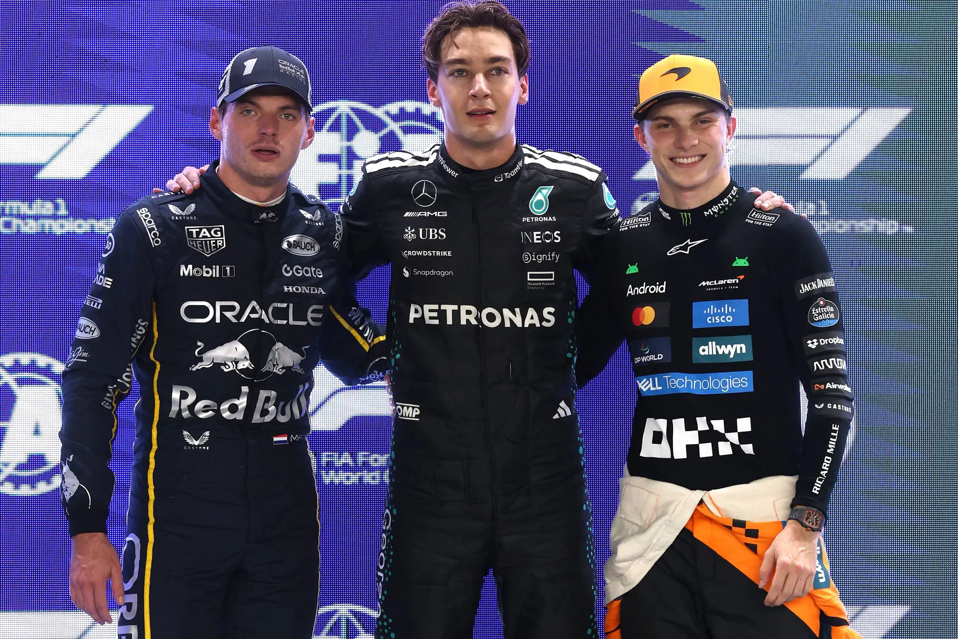 Vettel denkt dat Verstappen WK niet wint maar onthult andere plannen: 'Regelmatig contact'