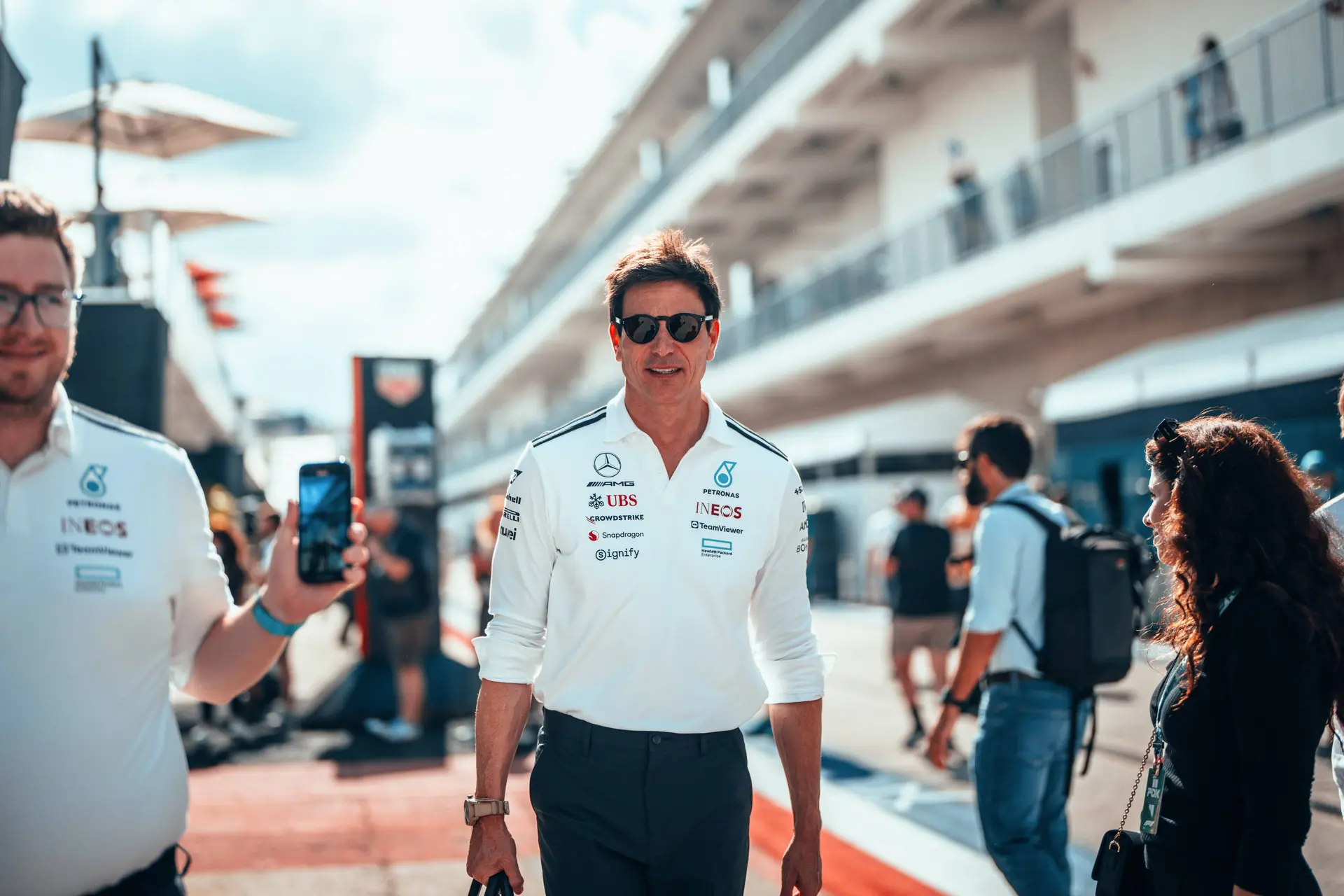 Mercedes legt grote misstap van de FIA bloot en overweegt stappen