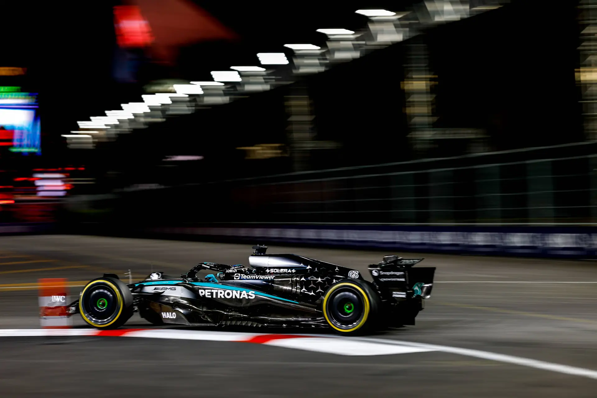 Update | Geen consequenties voor Mercedes na begaan van overtreding