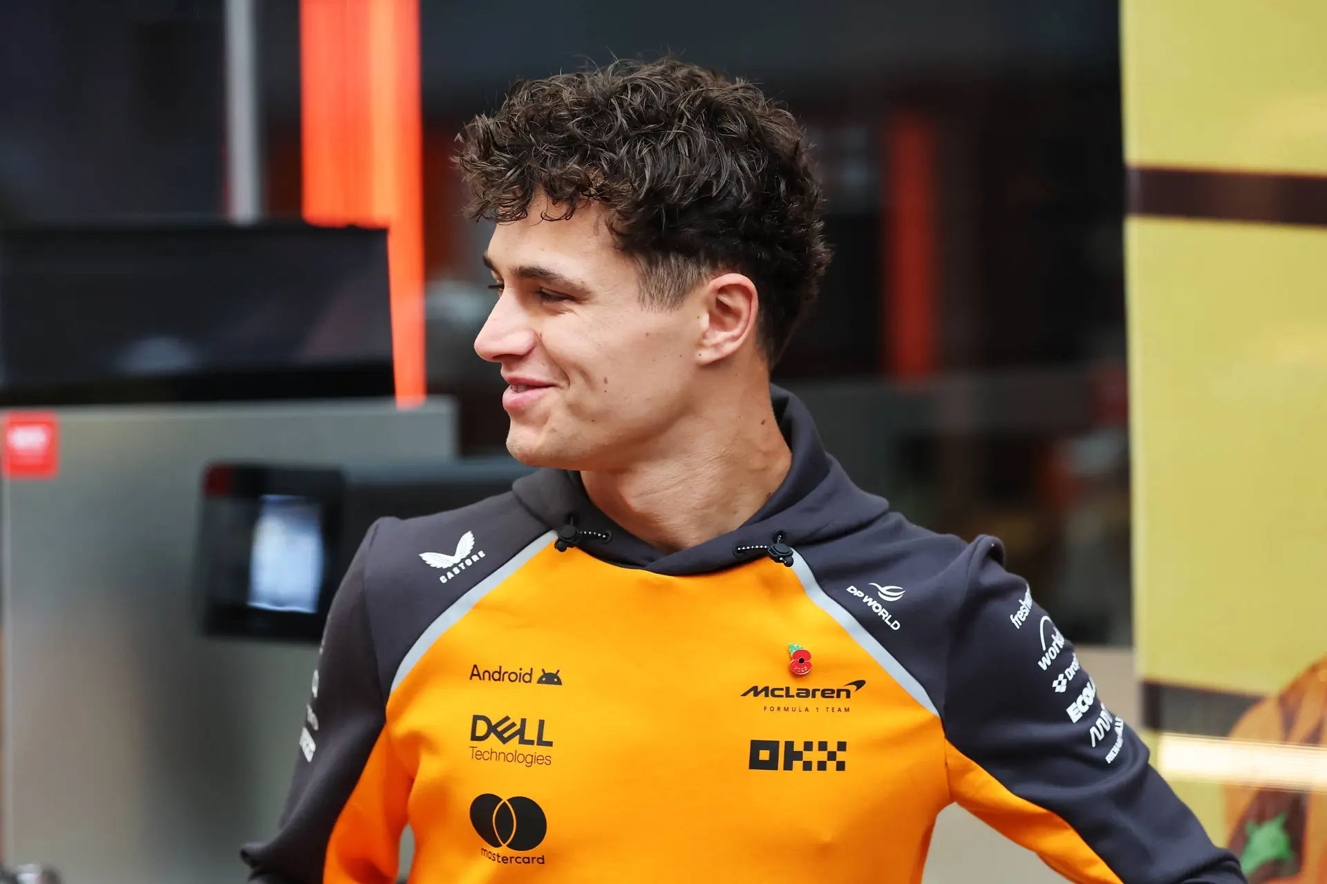 lando-norris-zaterdag-brazilië-sprint-mclaren-2025