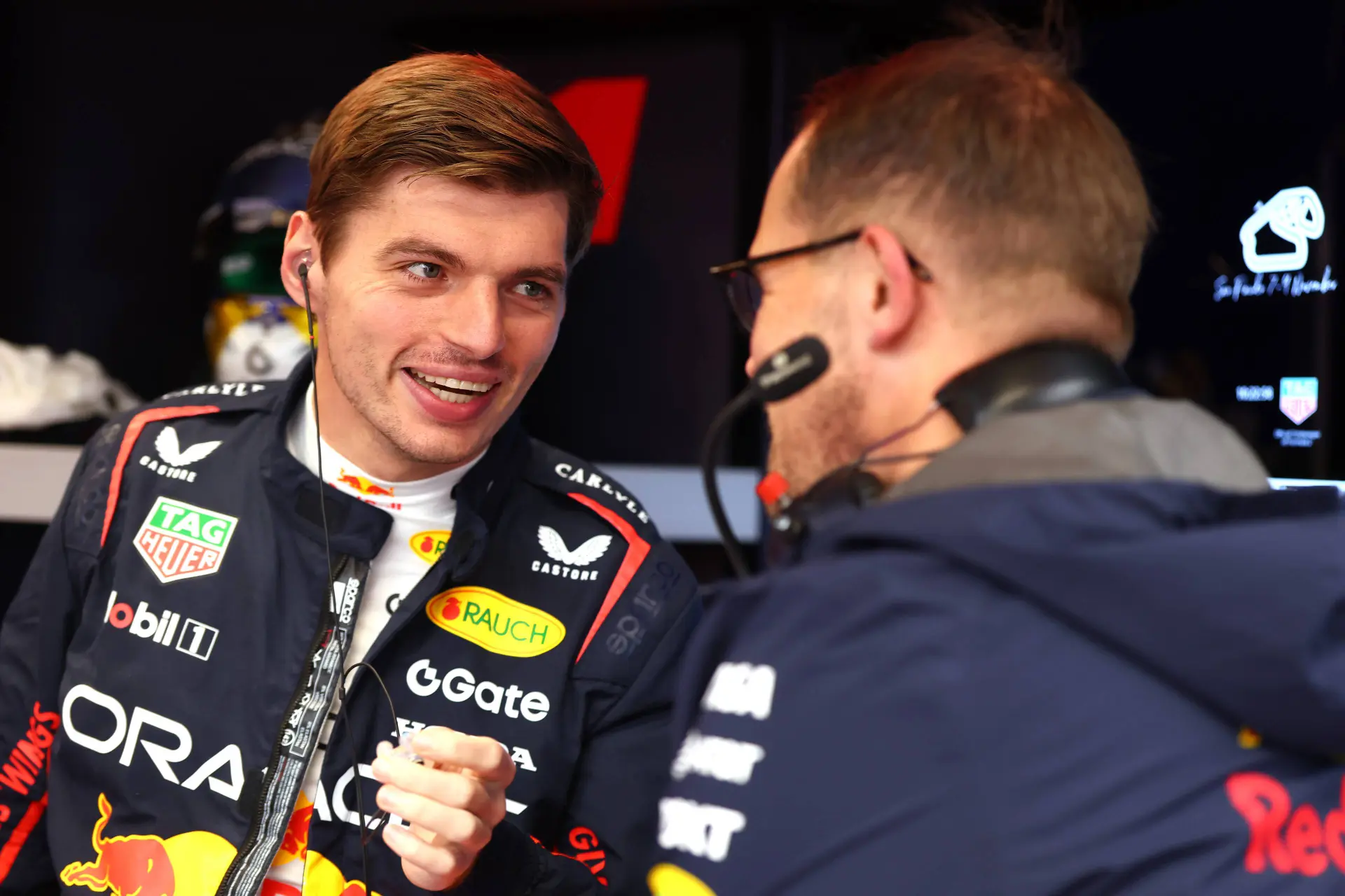 Verstappen overweegt verhuisplannen met sportief doel: 'Die sim is te groot voor het appartement!'