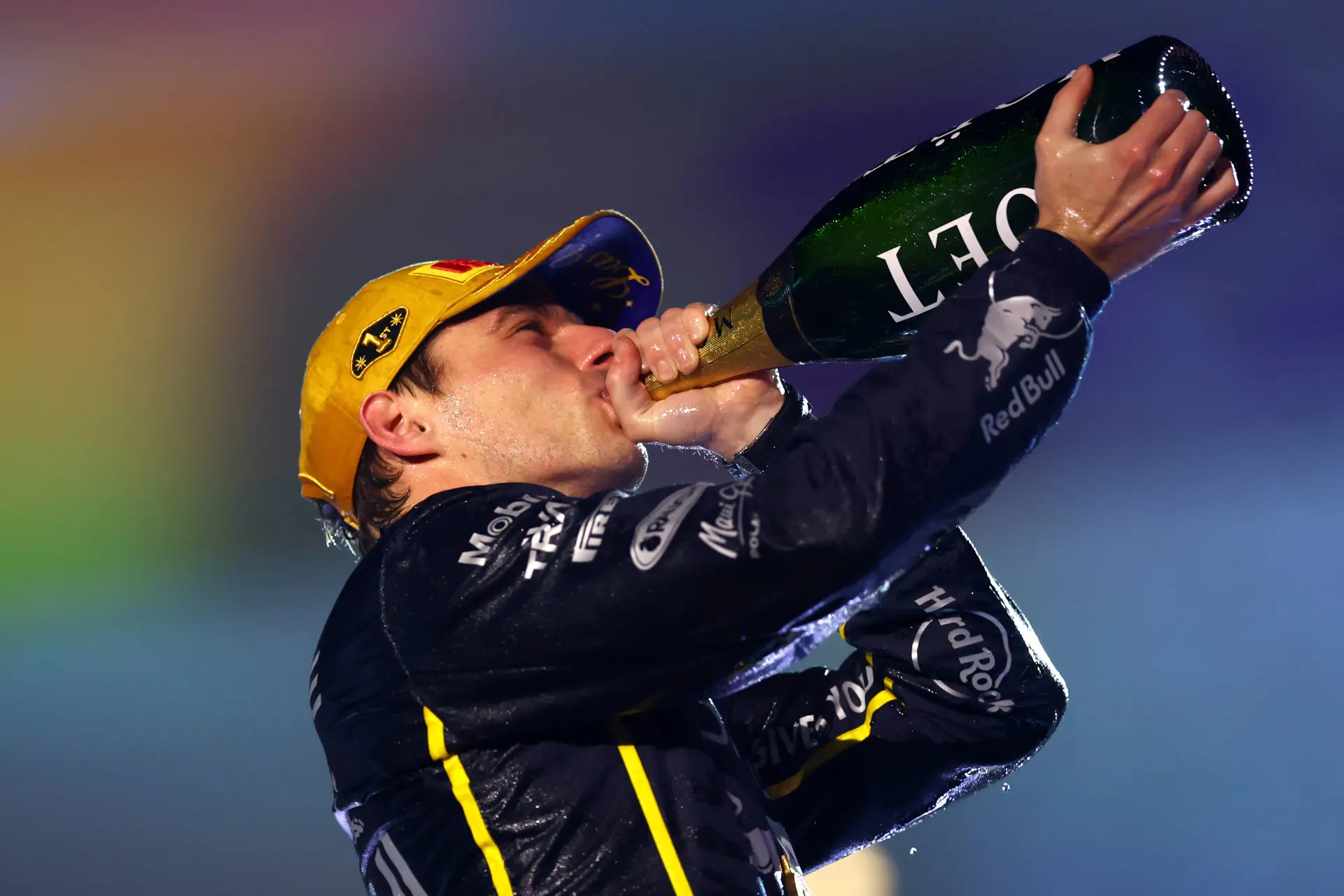 Oud-kampioen buigt voor Verstappen: 'Zou hem op een voetstuk plaatsen'