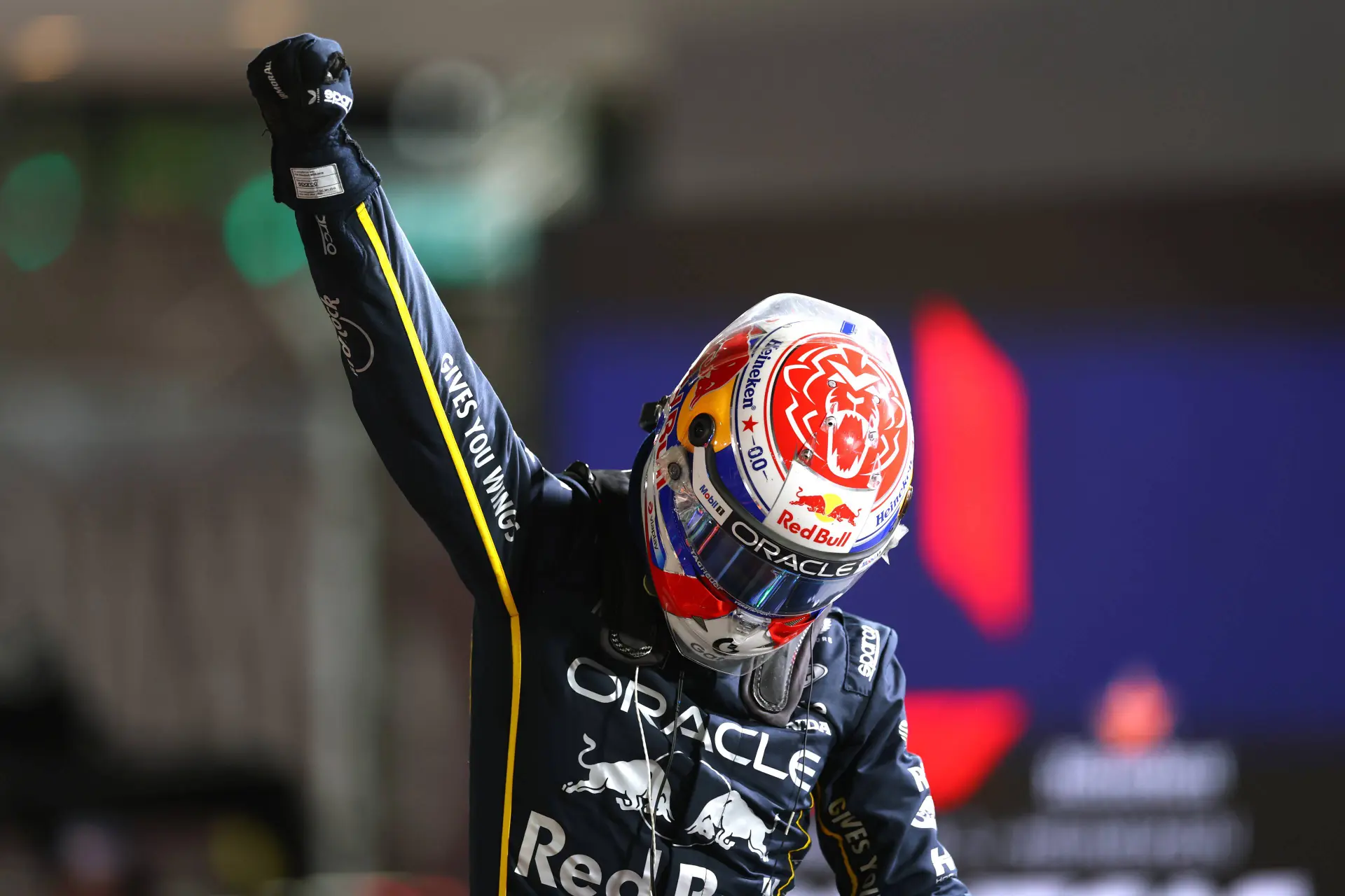 Marko pronkt met Verstappen en lacht McLaren uit: 'Het grappigste was dat bericht: val Max aan'