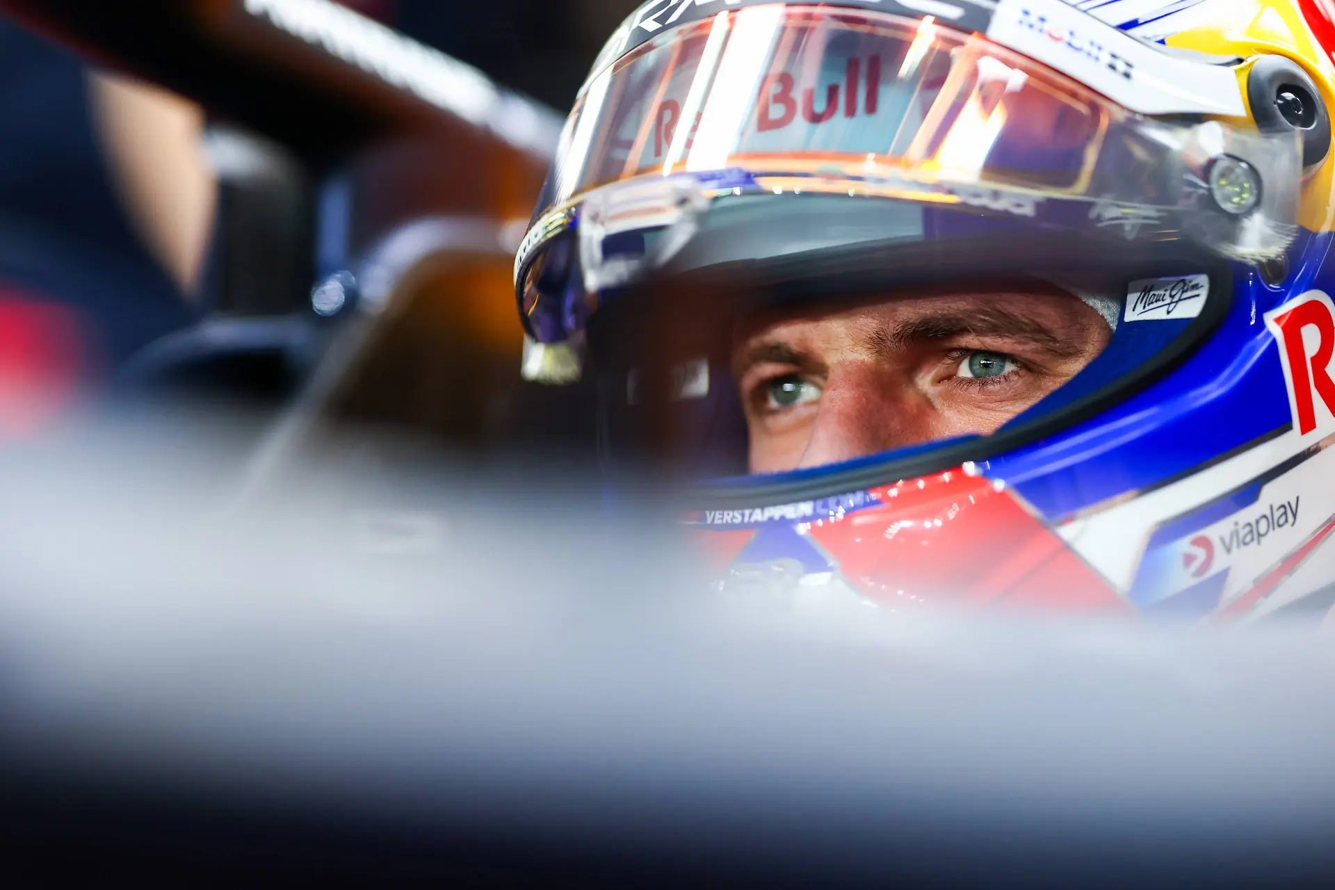 Verstappen verklaart McLaren de oorlog: 'Vervelend voor de mensen naast mij'