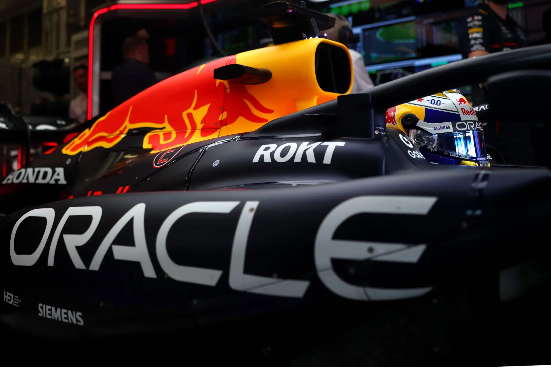 F1Maximaal.nl voorspelt bijzondere strategie van Verstappen: 'Kan het plan van vader Jos afmaken'