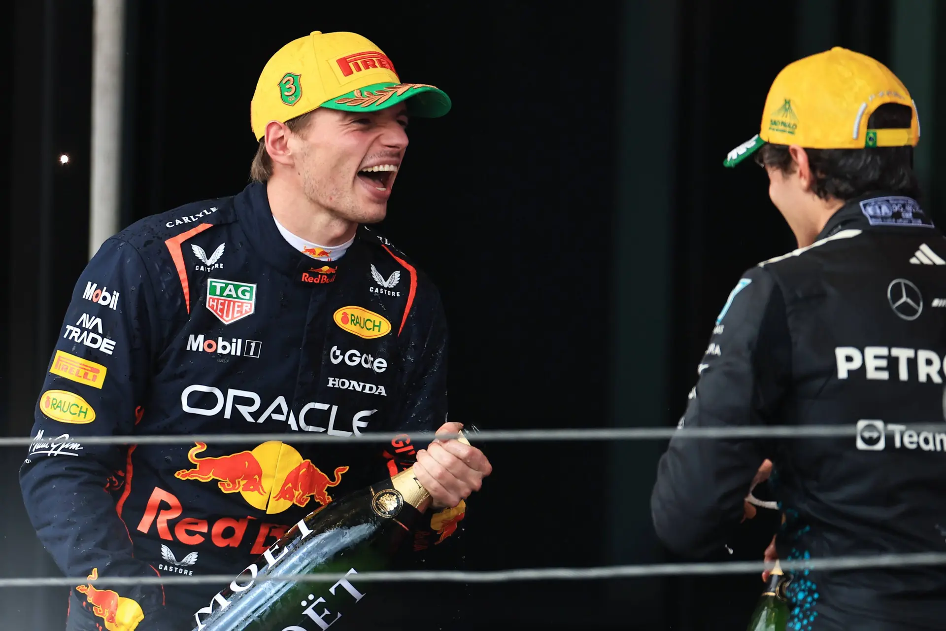 NOS-analisten zien 'mazzeltjes' van Verstappen: 'Het was een ouderwetse Cruijff'