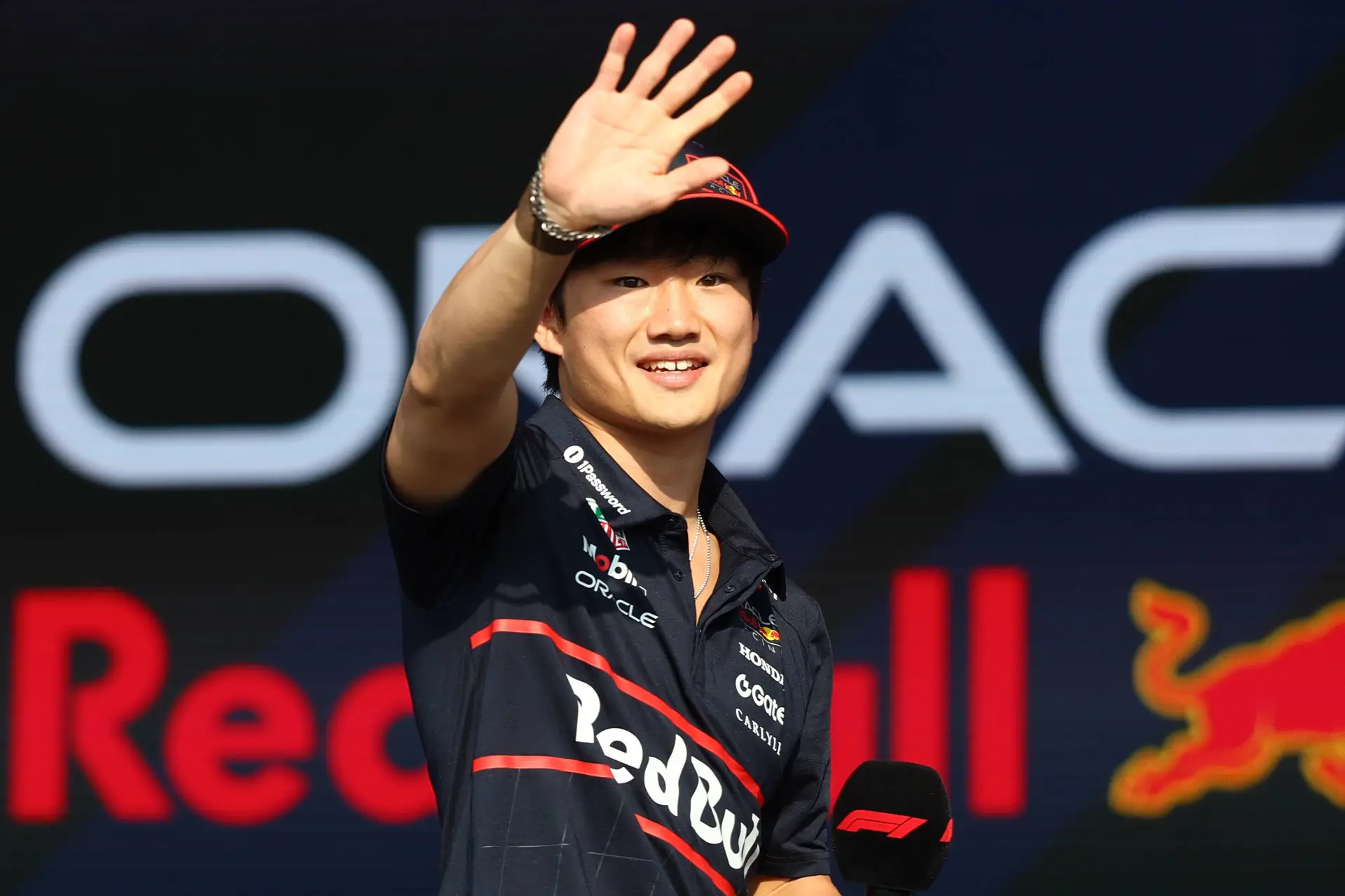 Tsunoda vertolkt heldenrol voor Verstappen: 'Blij dat ik hem kon helpen'