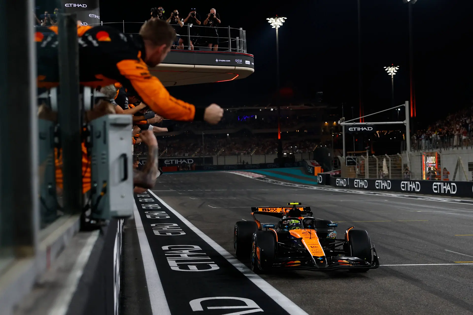 Internationale media met groot applaus voor Verstappens houding: 'Koos de juiste woorden ter afsluiting'
