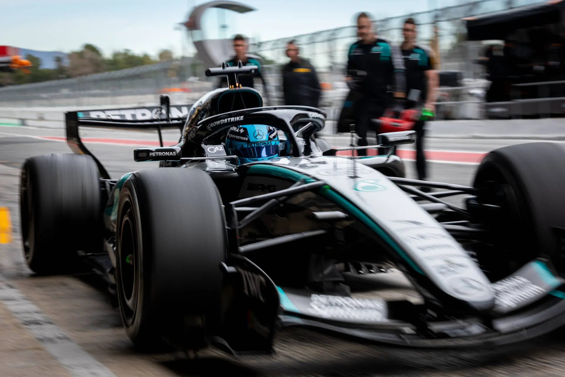 FIA houdt vergadering met hoge inzet: 'Duidelijk geen steun van Mercedes en Red Bull'