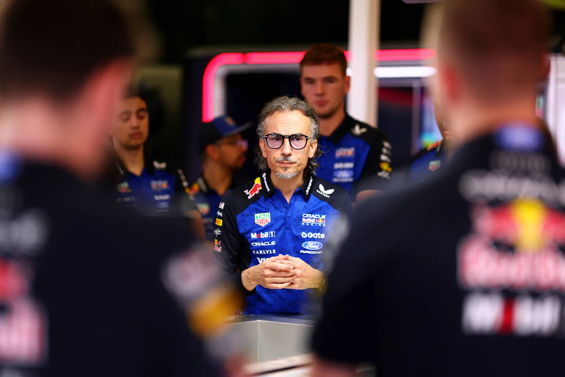 Red Bull geeft problemen toe: 'Achterstand lijkt nu groter'