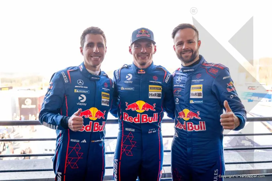 Teamgenoot van Verstappen vol ongeloof: "Hij komt van een andere planeet"