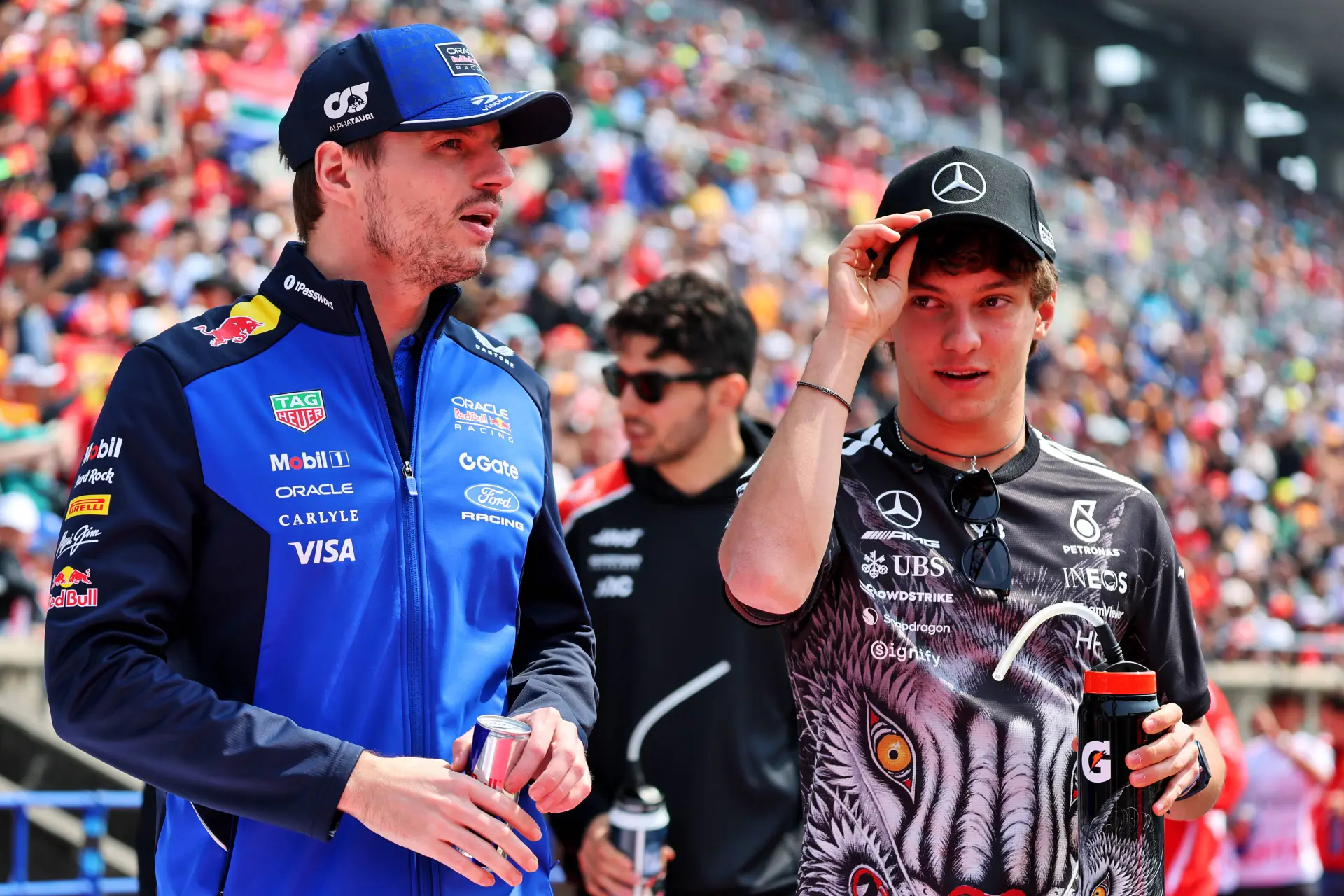 WK-stand | Antonelli zet Russell op achterstand, Red Bull scoort dankzij Verstappen veel punten