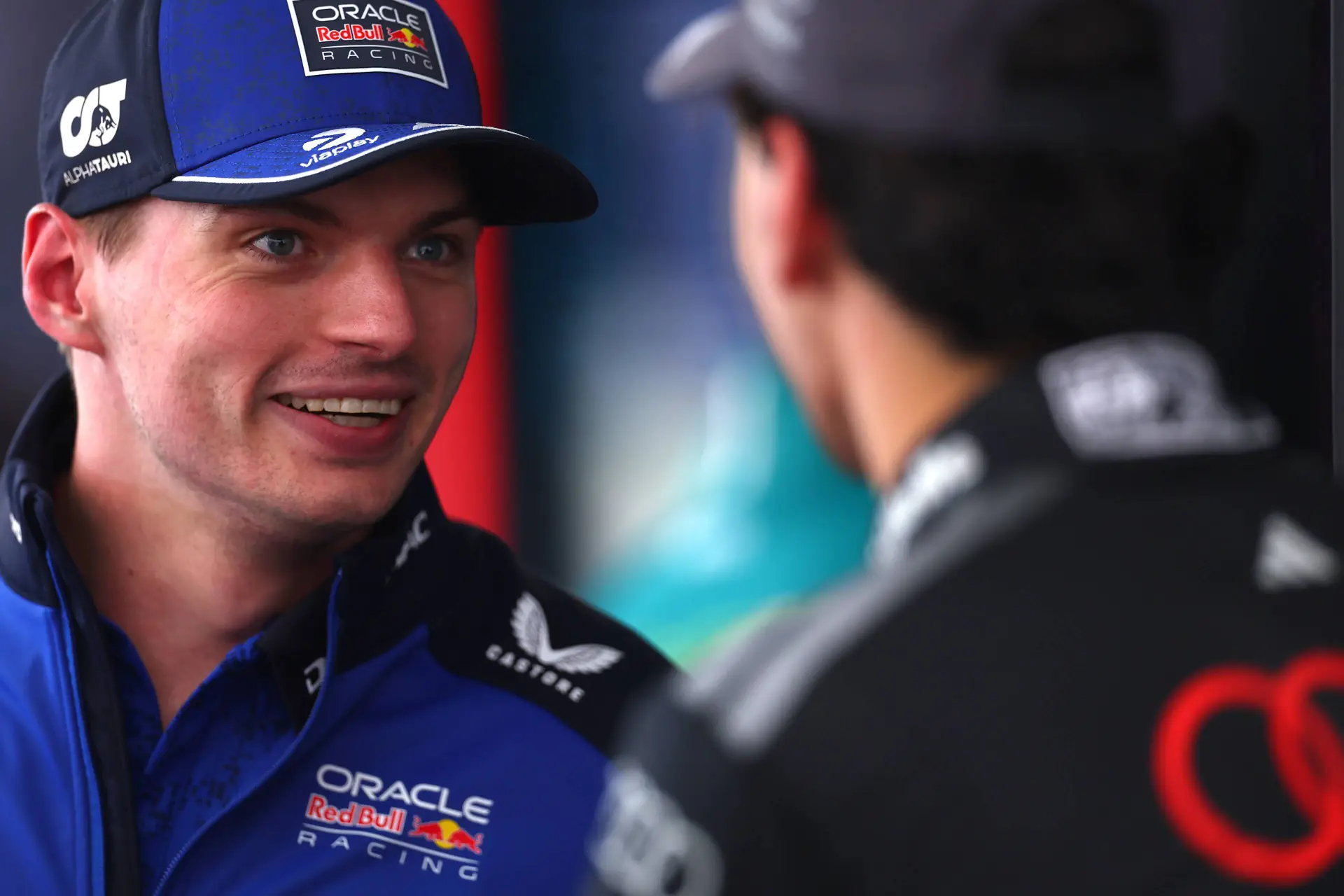 max-verstappen-red-bull-racing-china-sprintrace-1-gabriel-bortoleto