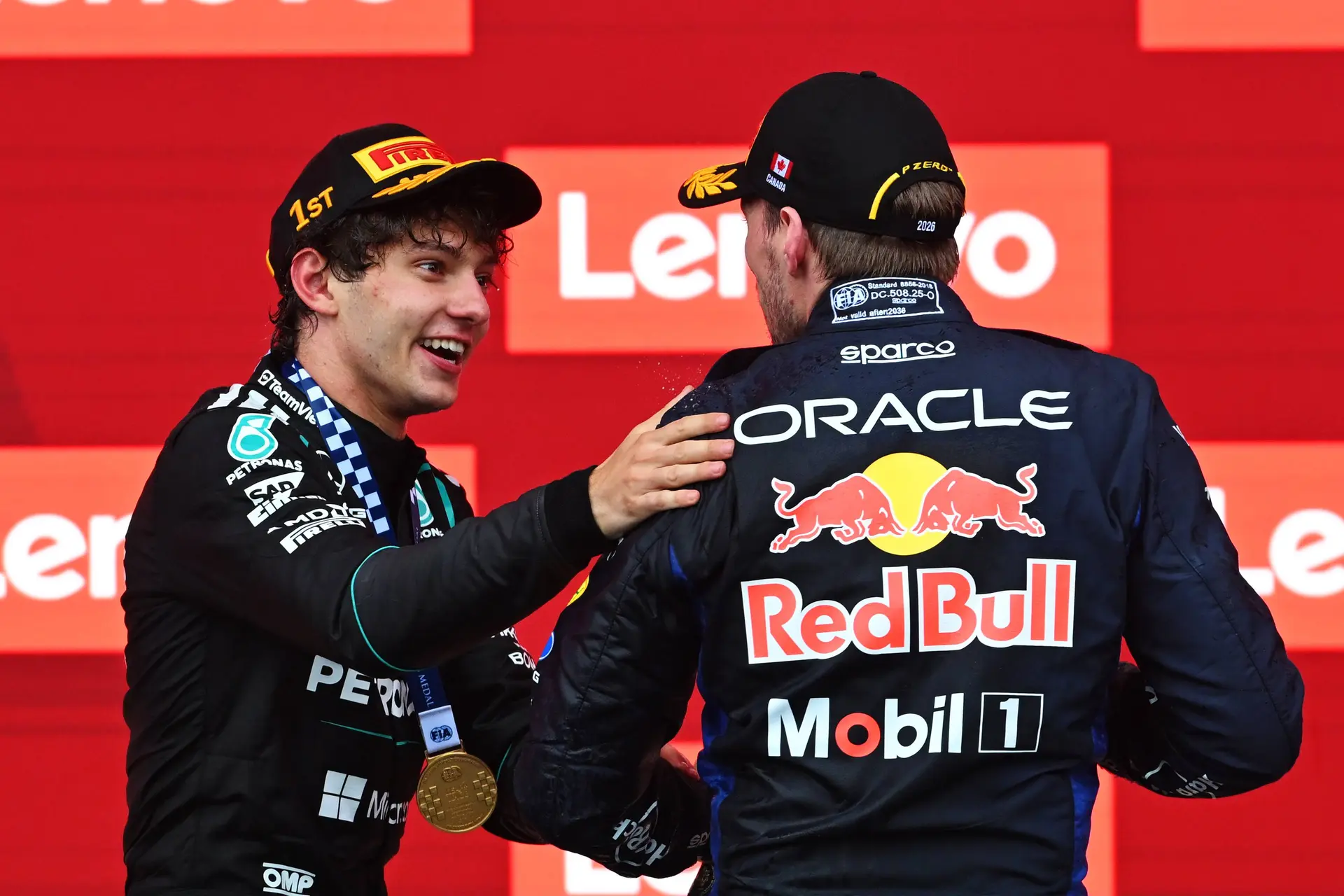kimi-antonelli-mercedes-max-verstappen-red-bull-2026-canada-zondag-race-podium