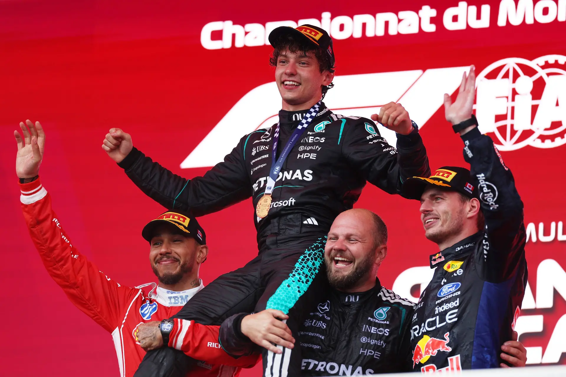 Internationale media komen woorden tekort over Antonelli: "Lukte zelfs Senna en Schumacher niet"