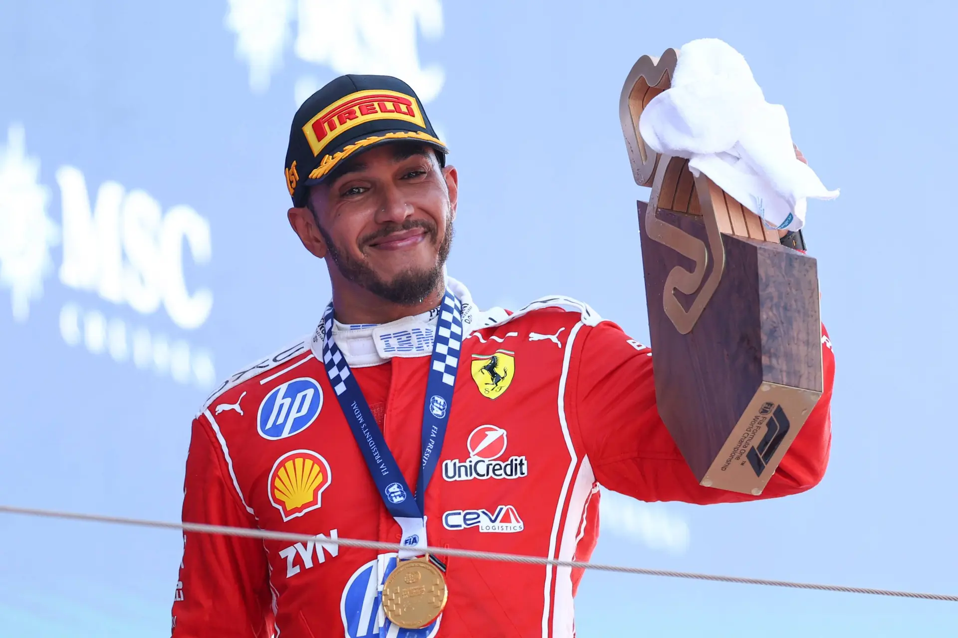 pirelli-ferrari-lewis-hamilton-gp-barcelona-catalonie-2026-zondag