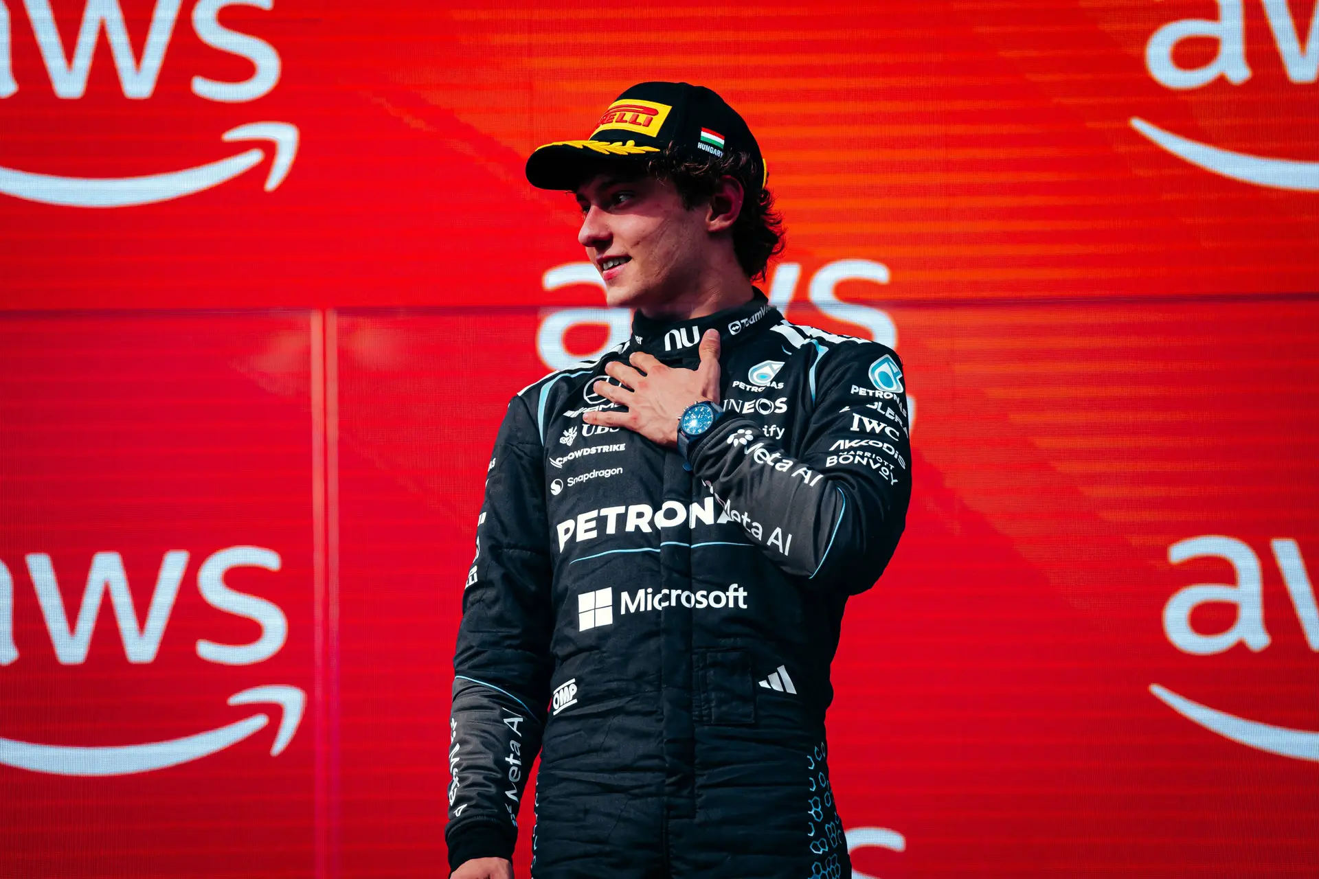 andrea-kimi-antonelli-mercedes-gp-hongarije-2026-zondag-podium-2