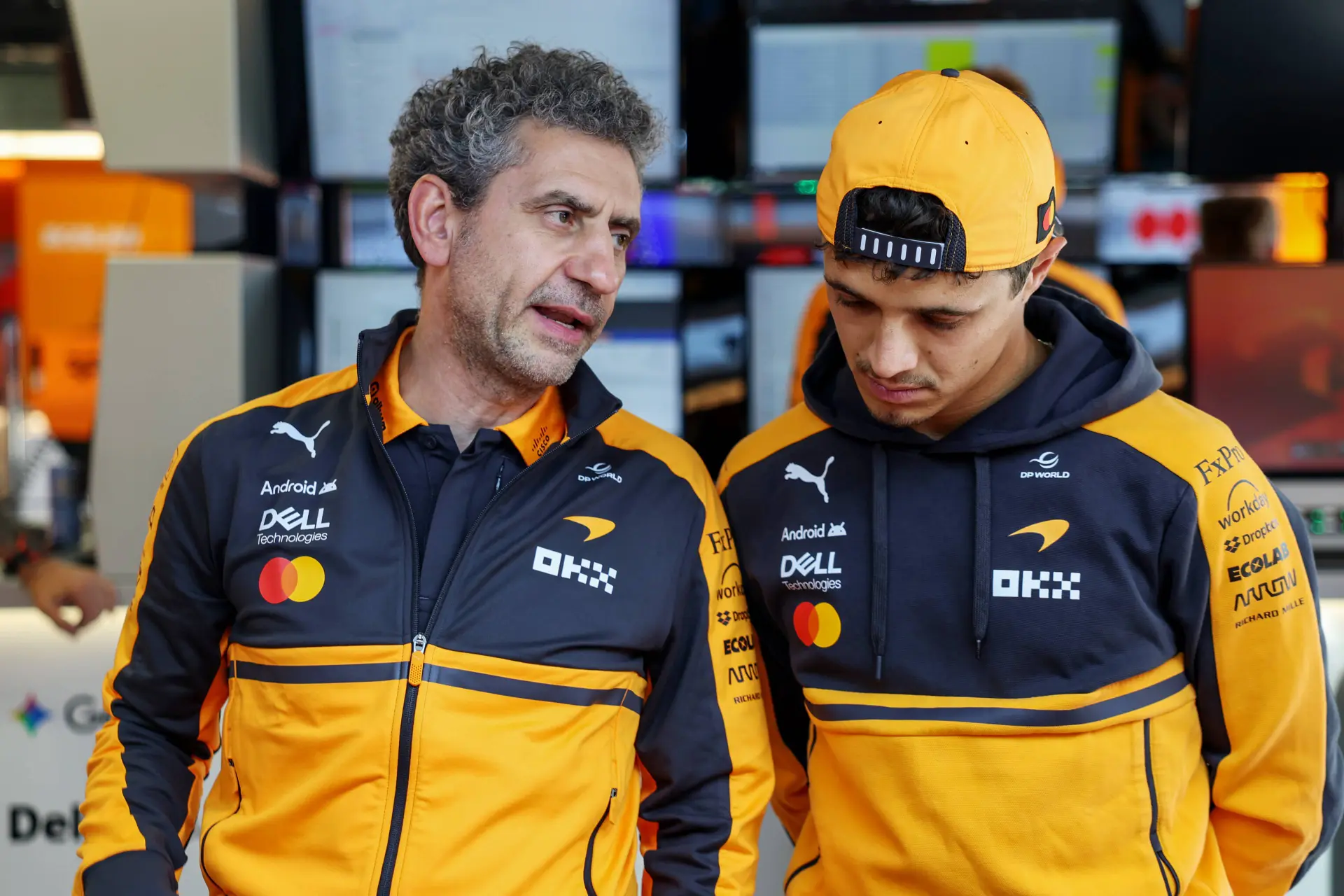 andrea-stella-lando-norris-mclaren-gp-hongarije-2026-vrijdag-3