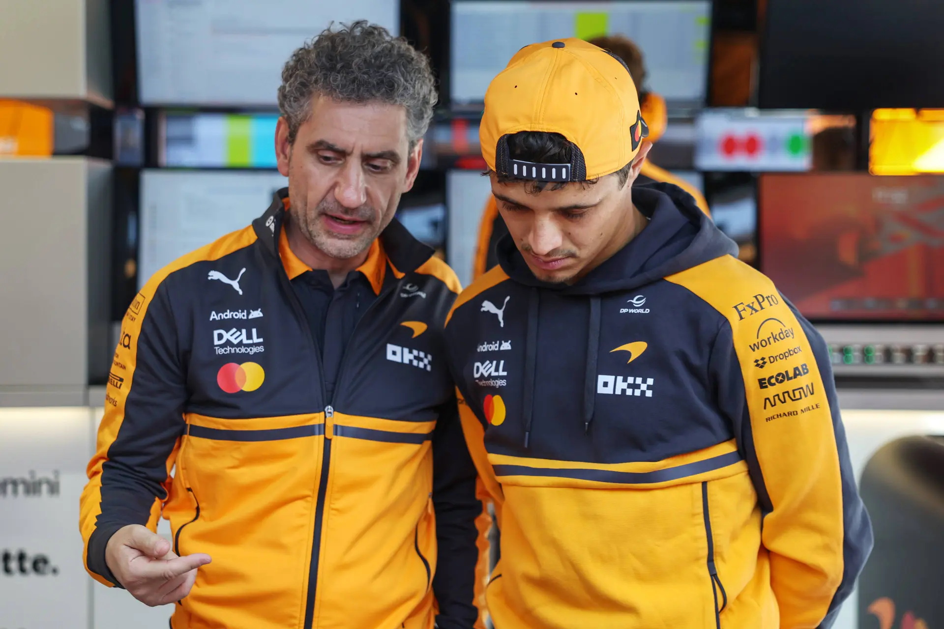 andrea-stella-lando-norris-mclaren-gp-hongarije-2026-vrijdag