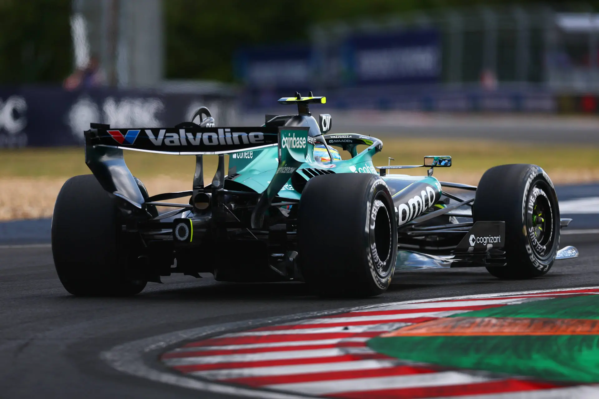 fernando-alonso-aston-martin-hongarije-8-friday-budapest-2026
