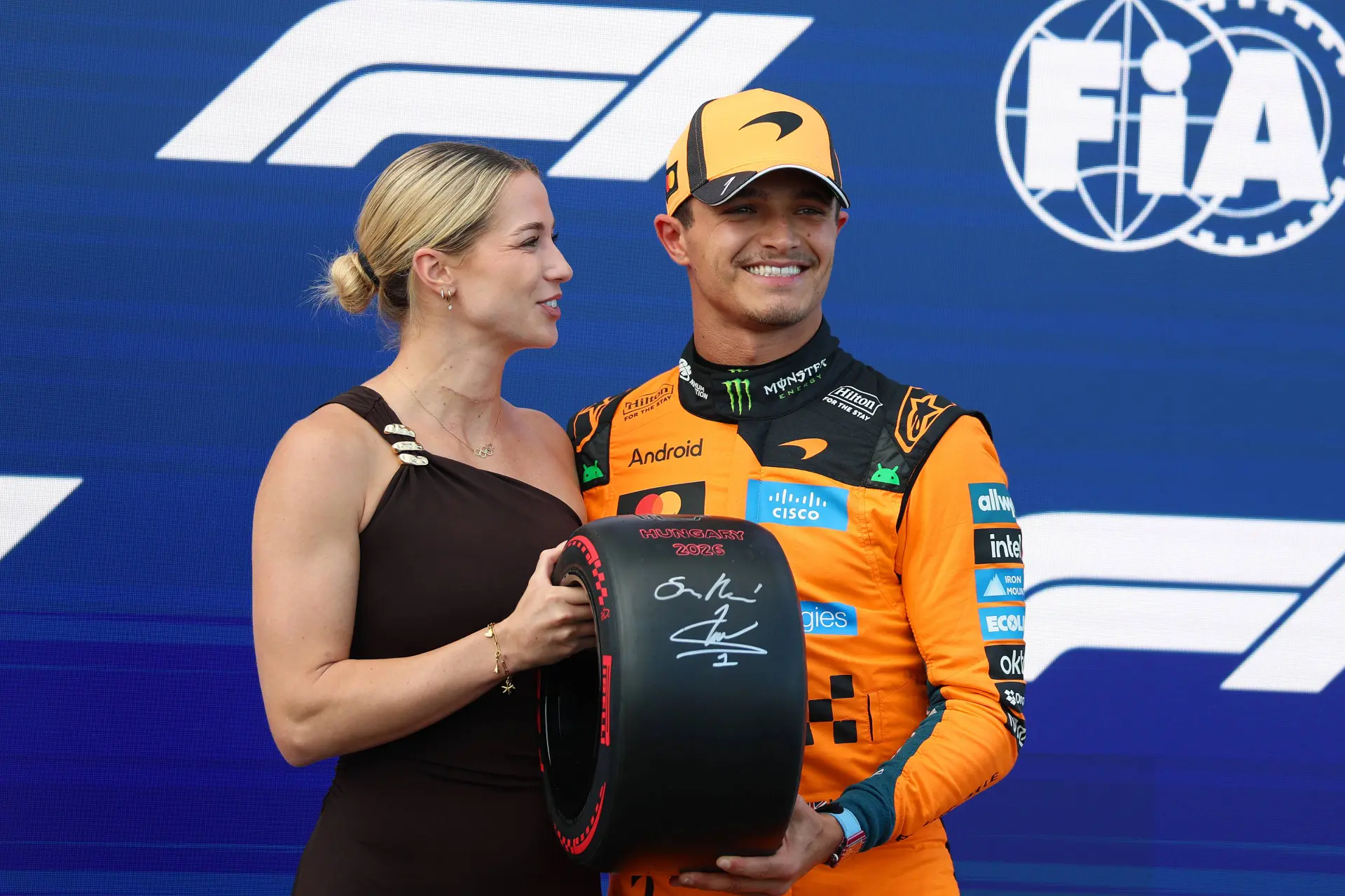 lando-norris-mclaren-gp-hongarije-2026-zaterdag-pirelli-pole