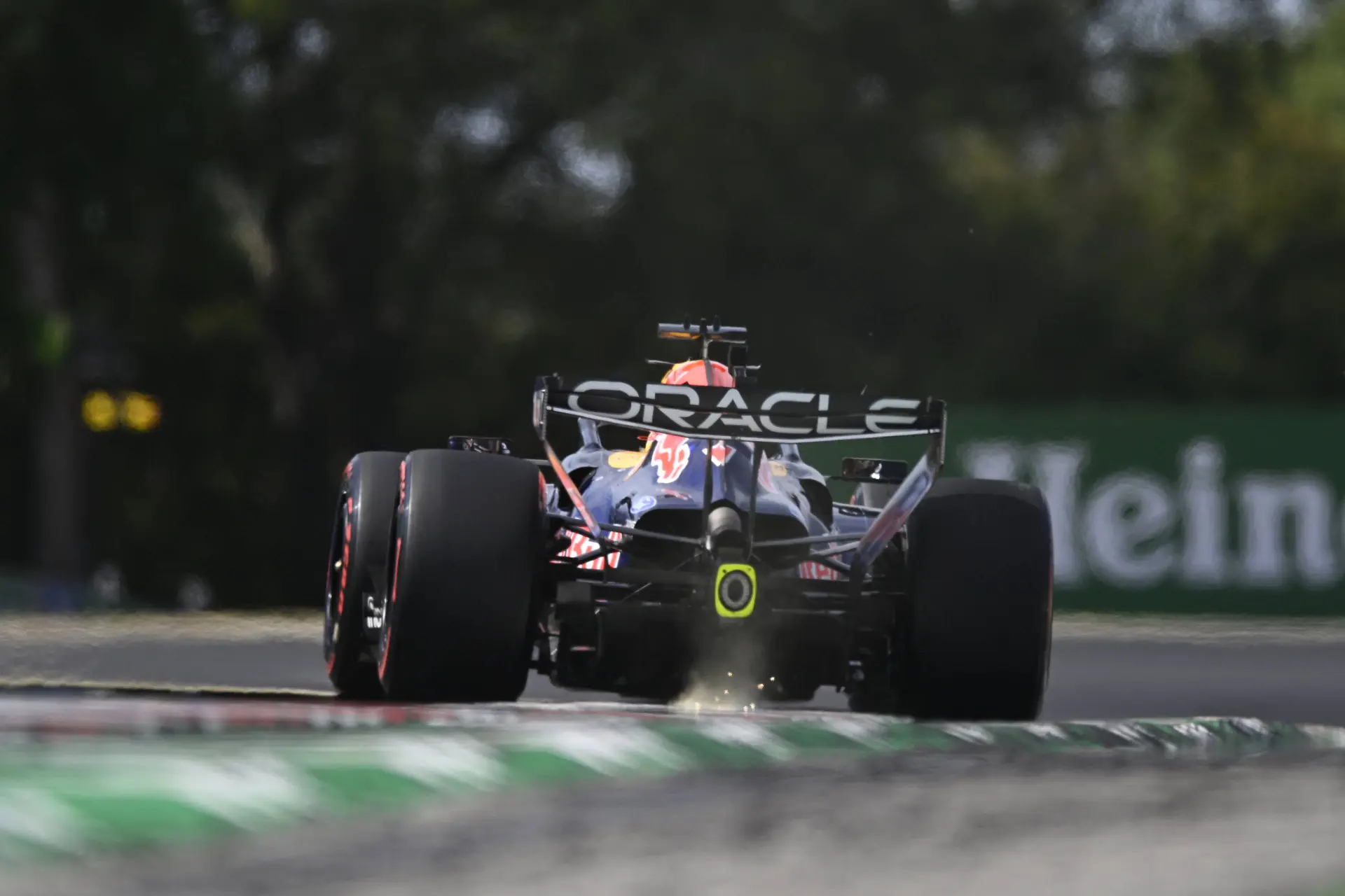 max-verstappen-hongarije-vleugel-red-bull-racing