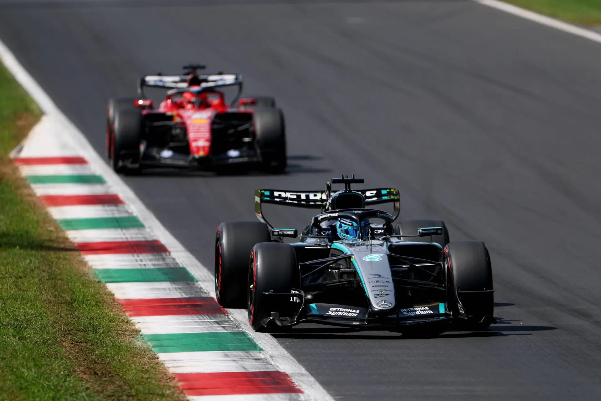 george-russell-mercedes-gp-italie-2026-zaterdag-charles-leclerc