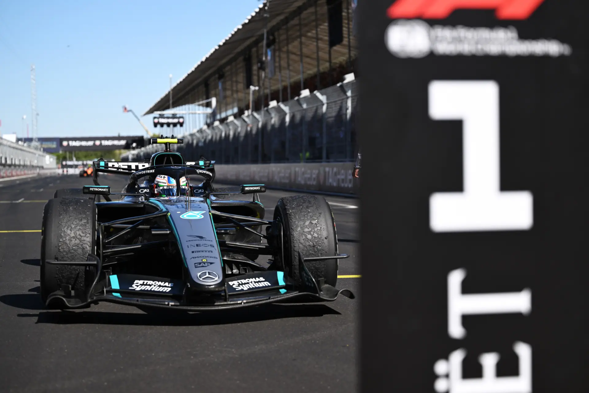 kimi-antonelli-2026-W17-spanje-madrid-mercedes-sunday-e