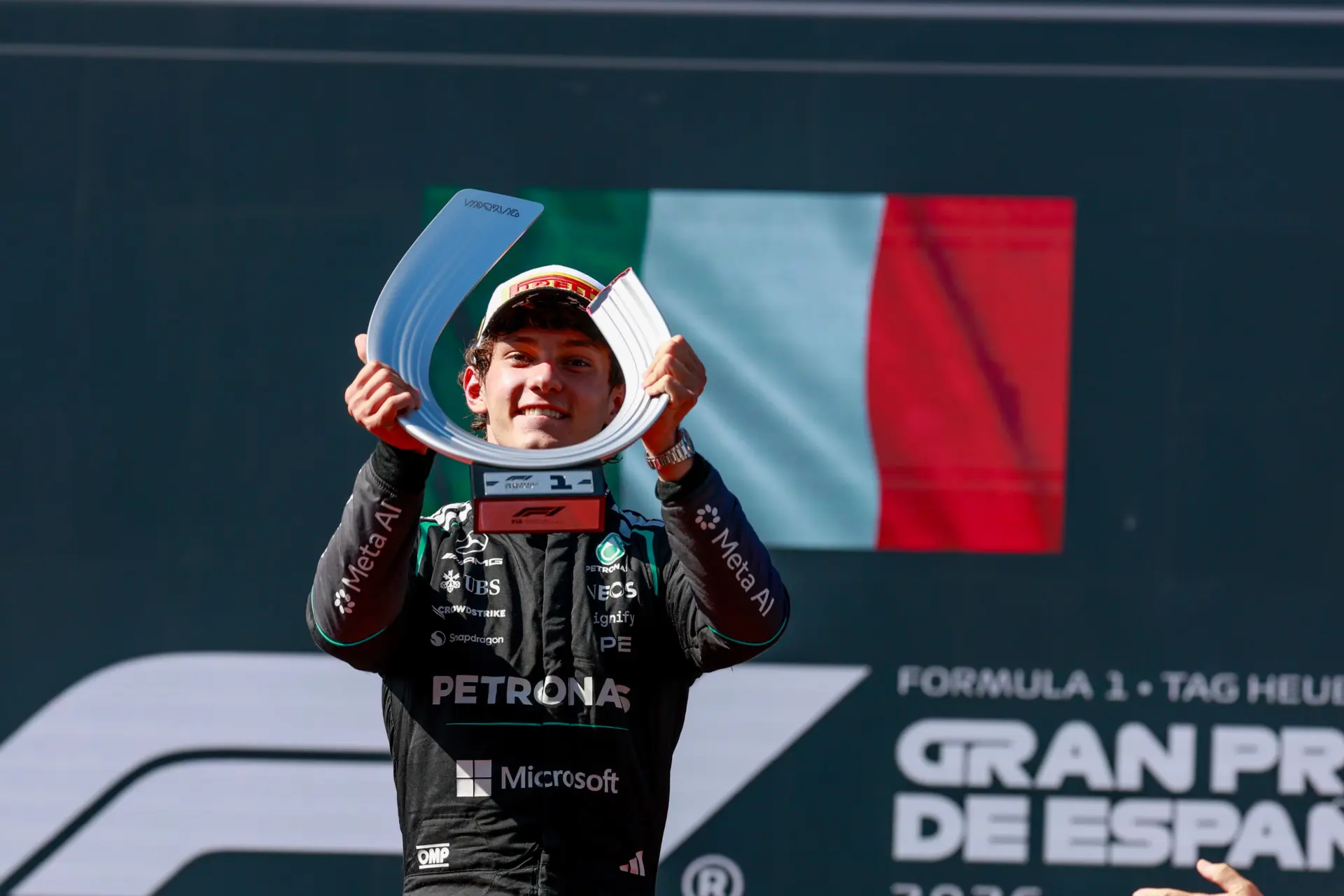 kimi-antonelli-podium-2026-spanje-madrid-2026-sunday