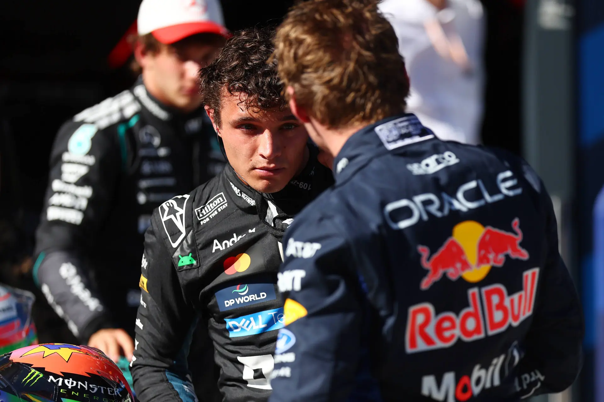 lando-norris-mclaren-gp-spanje-2026-zaterdag-max-verstappen