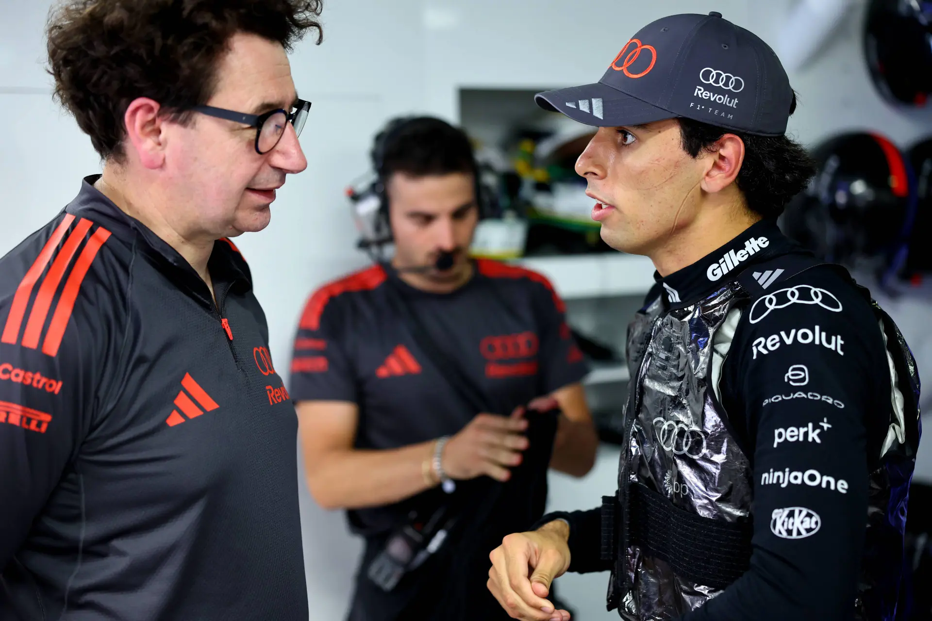 mattia-binotto-gabriel-bortoleto-audi-gp-italie-2026-vrijdag