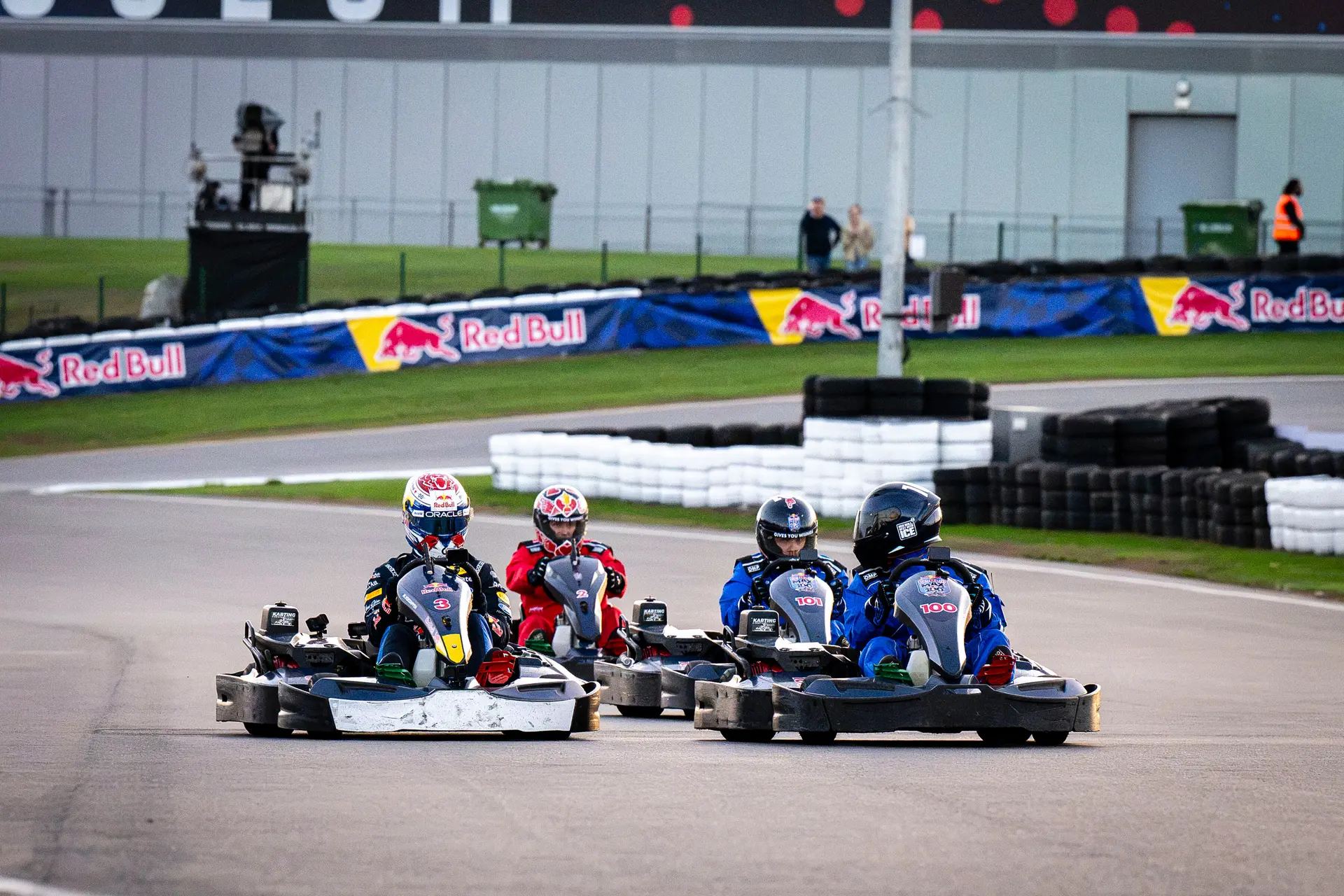 max-verstappen-max-vs-100-2026-00