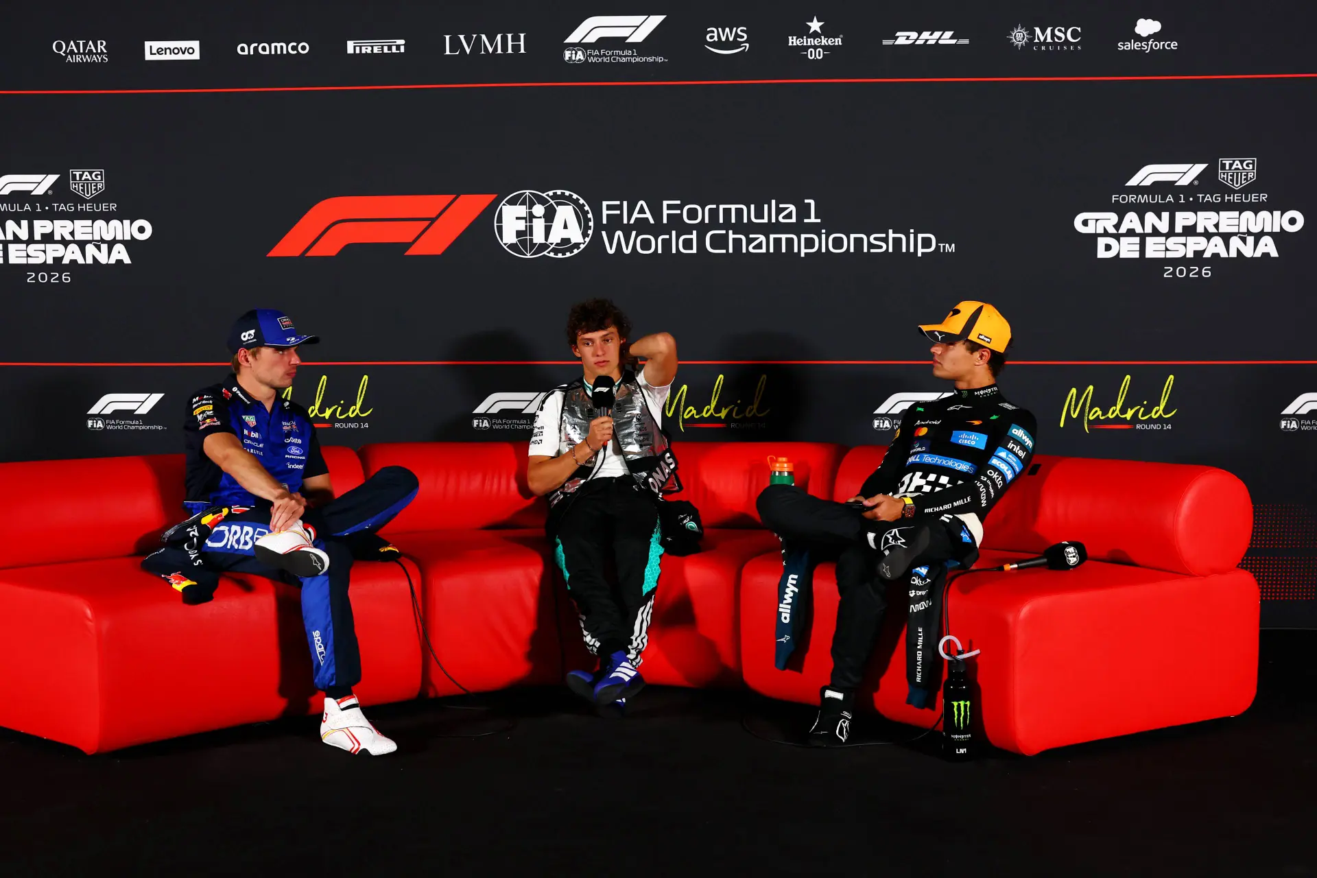 max-verstappen-red-bull-racing-kimi-antonelli-mercedes-lando-norris-mclaren-gp-spanje-2026-zondag