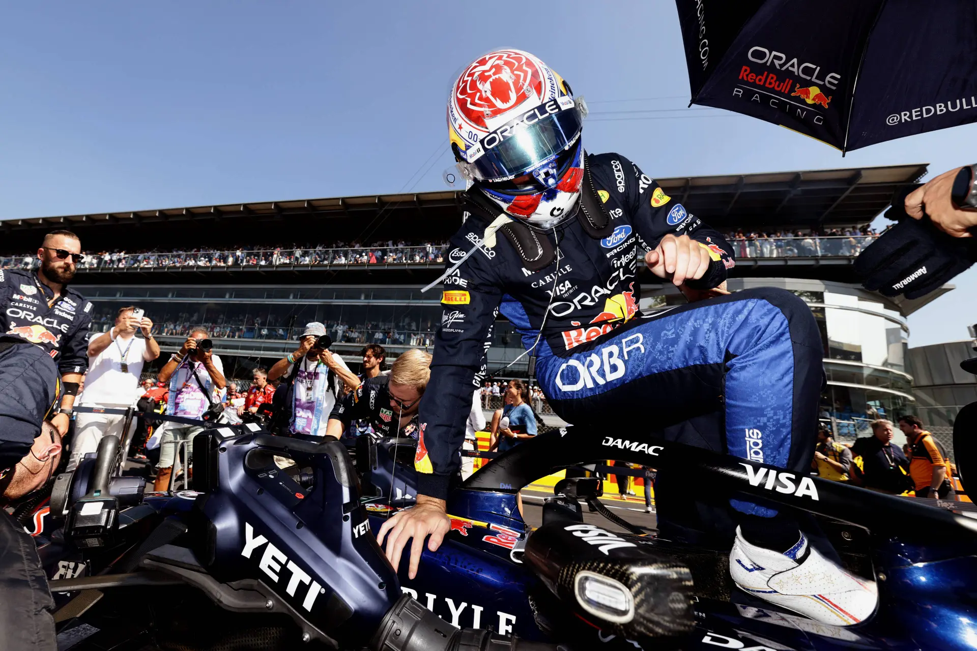 Verstappen-Red Bull-zondag-race-5