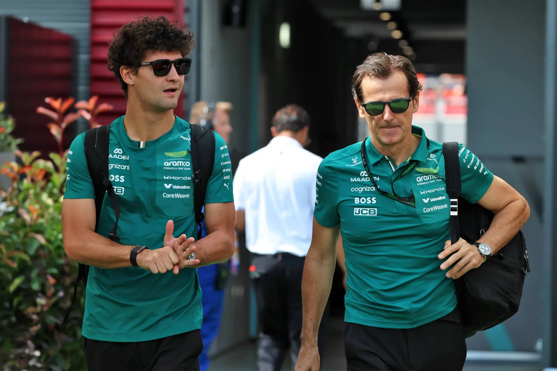 jak-crawford-pedro-de-la-rosa-aston-martin-2026