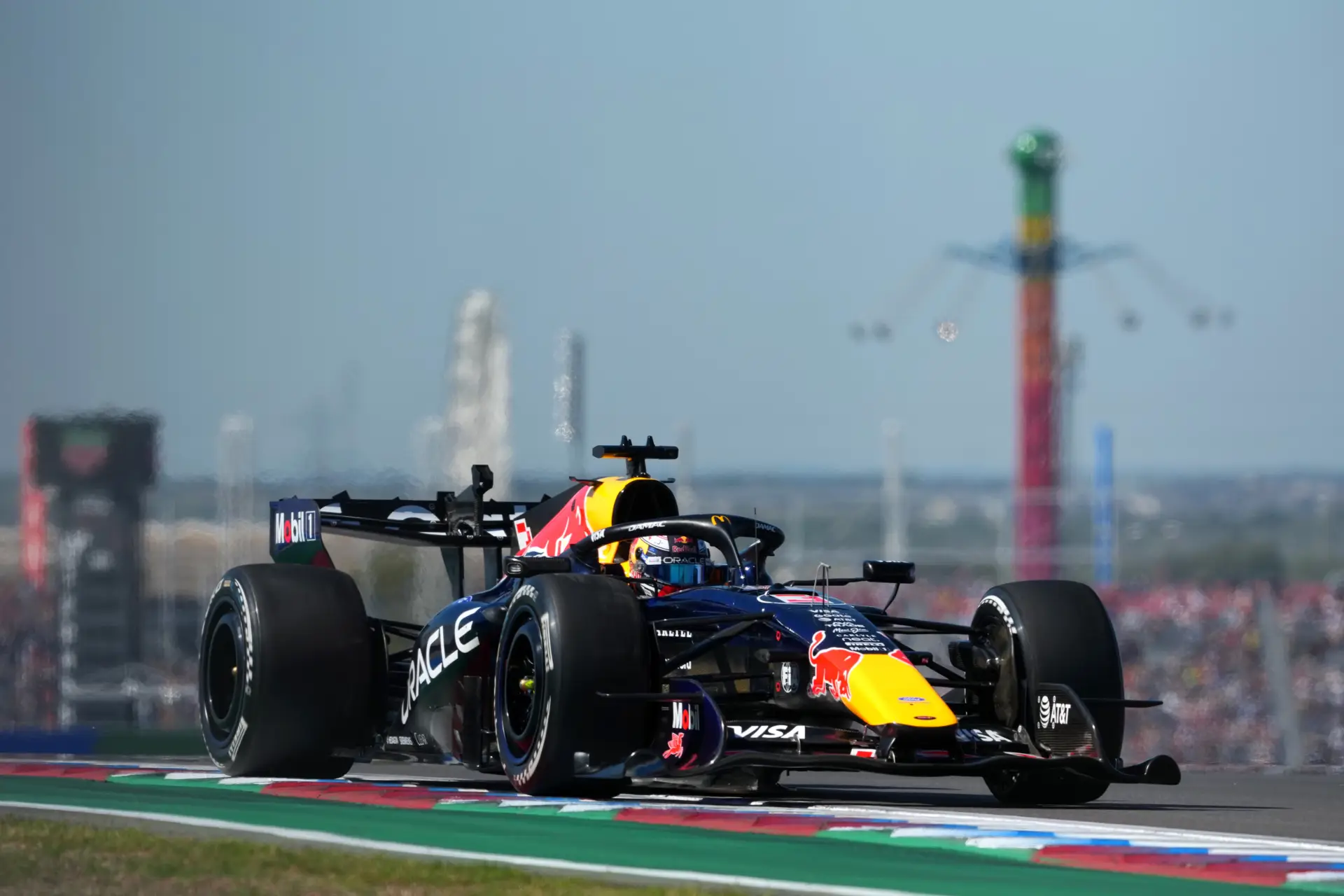max-verstappen-cota-vs-austin-red-bull-racing-RB22-1