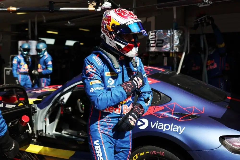 max-verstappen-franz-hermann-gt3-gt-world-challenge-europe-portimão-donderdag-1