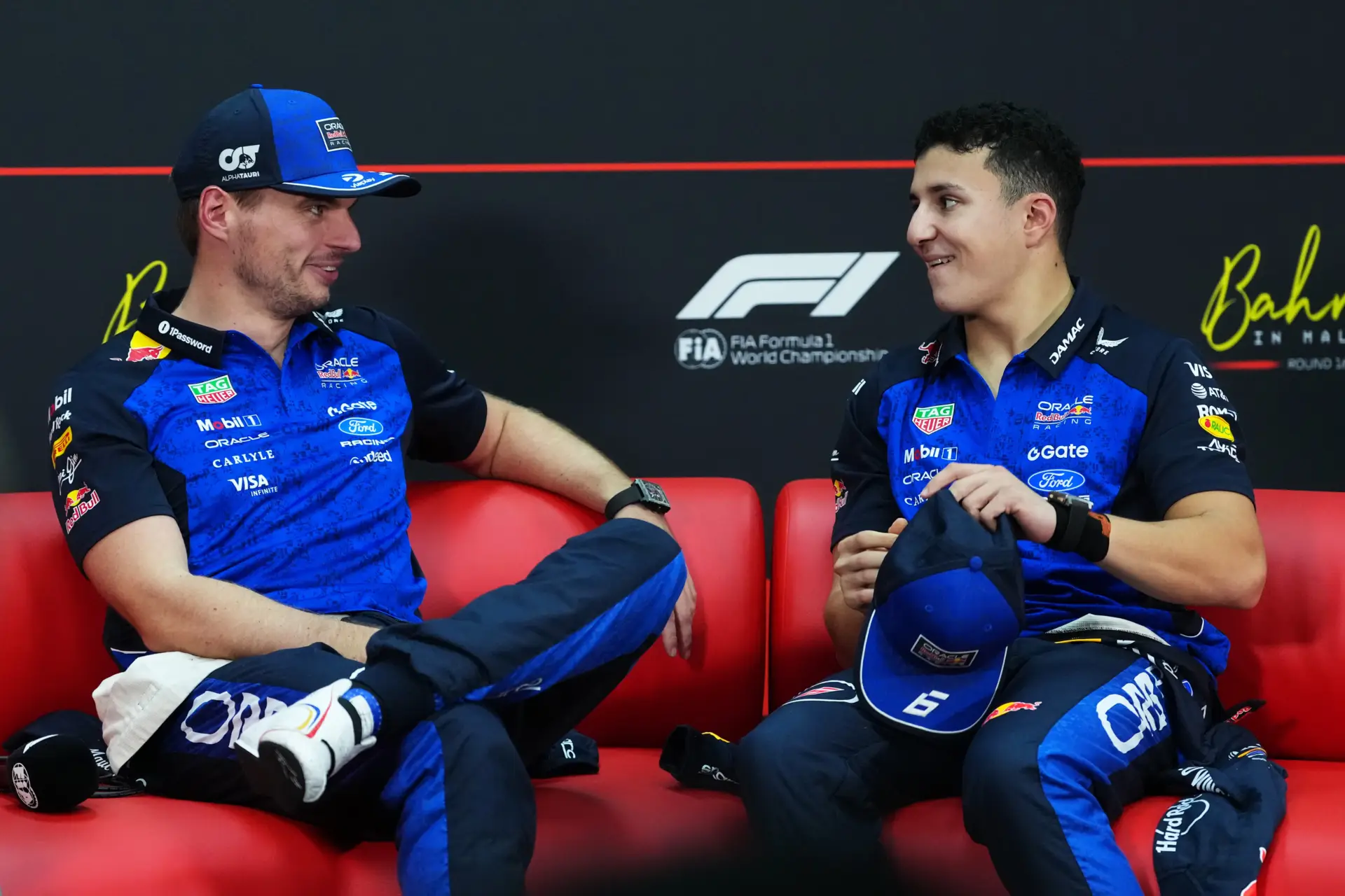 max-verstappen-pole-red-bull-sepang-maleisie-bahrein-isack-hadjar
