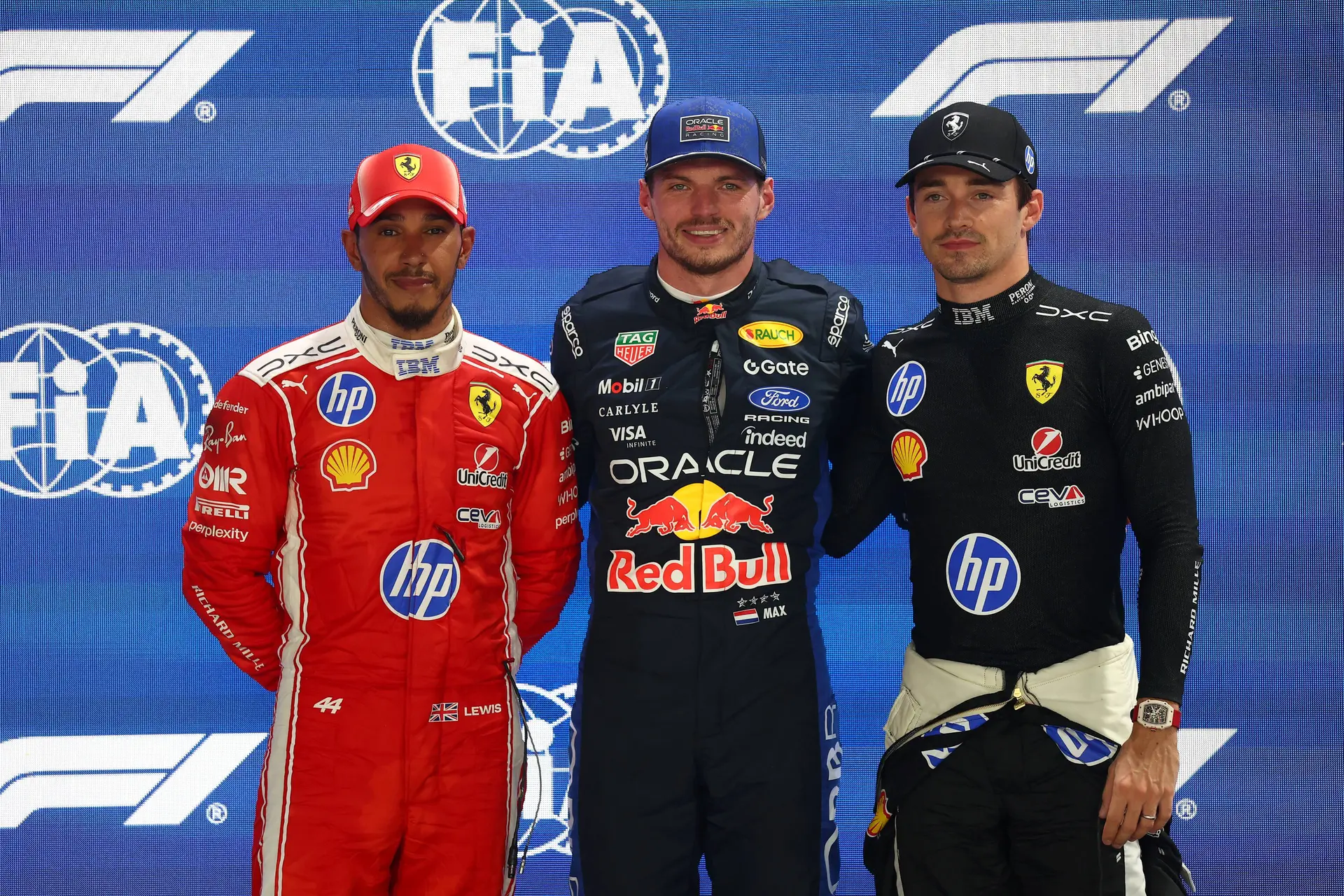 max-verstappen-red-bull-racing-gp-singapore-2026-zaterdag-poleposition-lewis-hamilton-charles-leclerc-ferrari-2